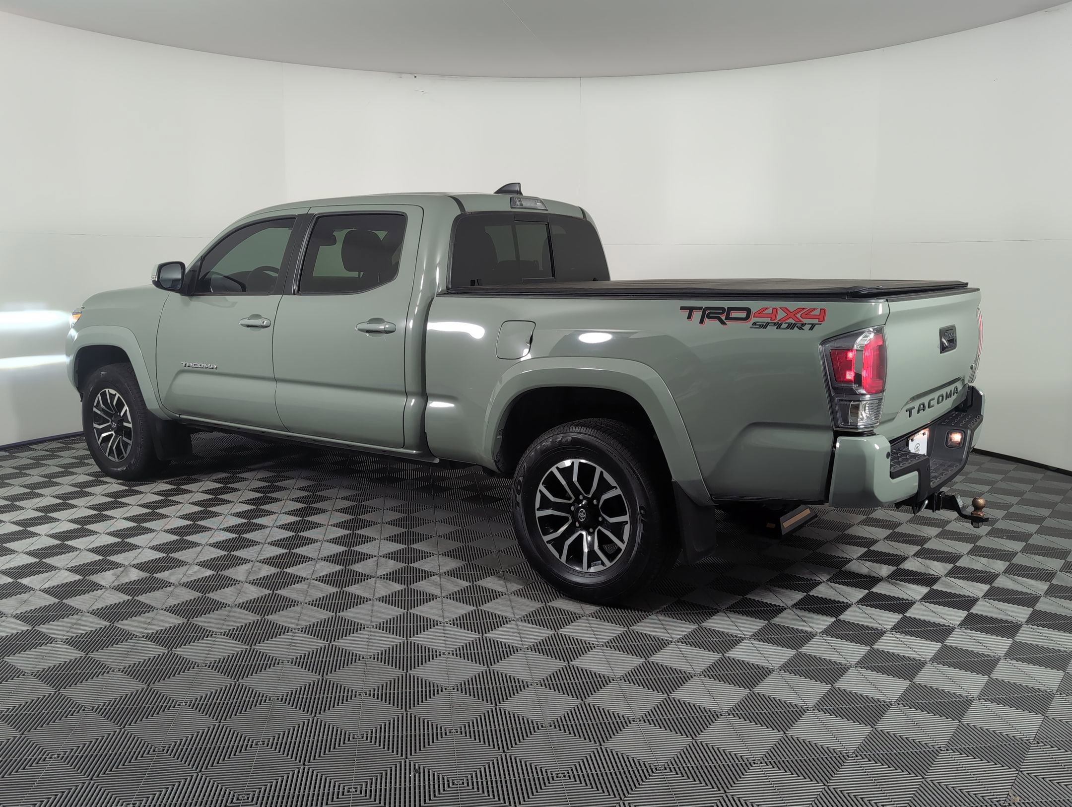 2023 Toyota Tacoma TRD Sport photo 3