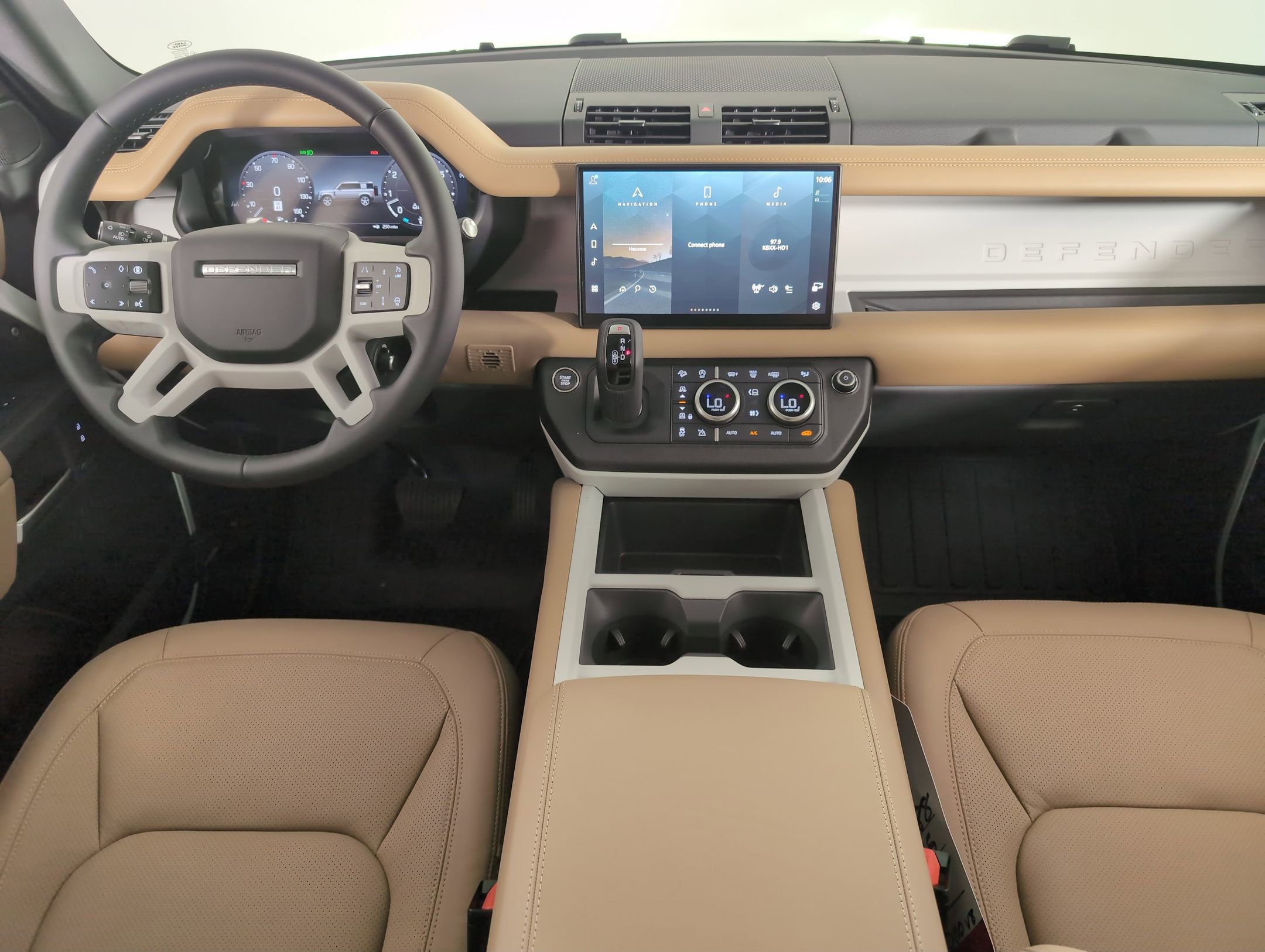 2025 Land Rover Defender 110 X-Dynamic SE photo 4