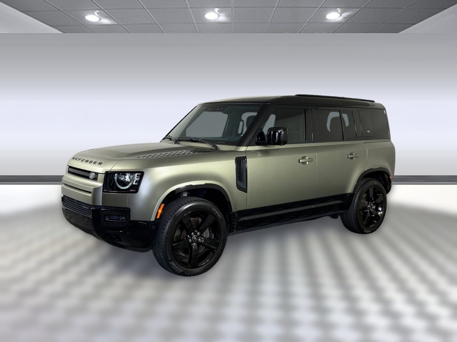2023 Land Rover Defender X-Dynamic SE's photo