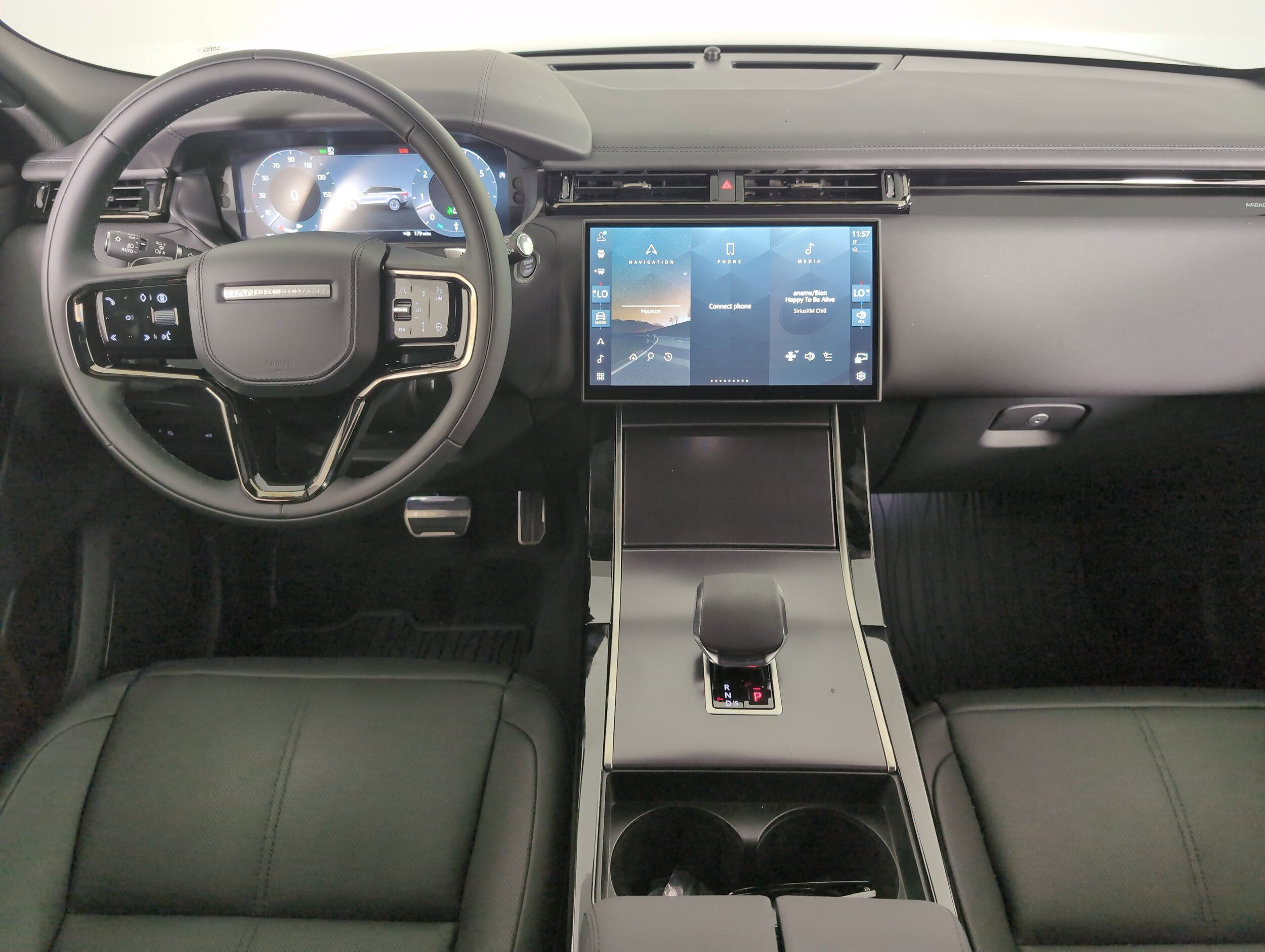 2026 Land Rover Range Rover Velar SE photo 4