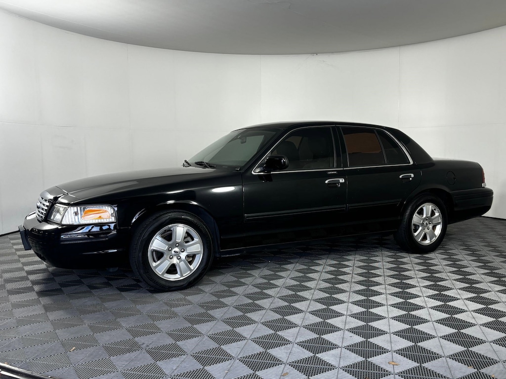 Used 2011 Ford Crown Victoria LX Sedan
