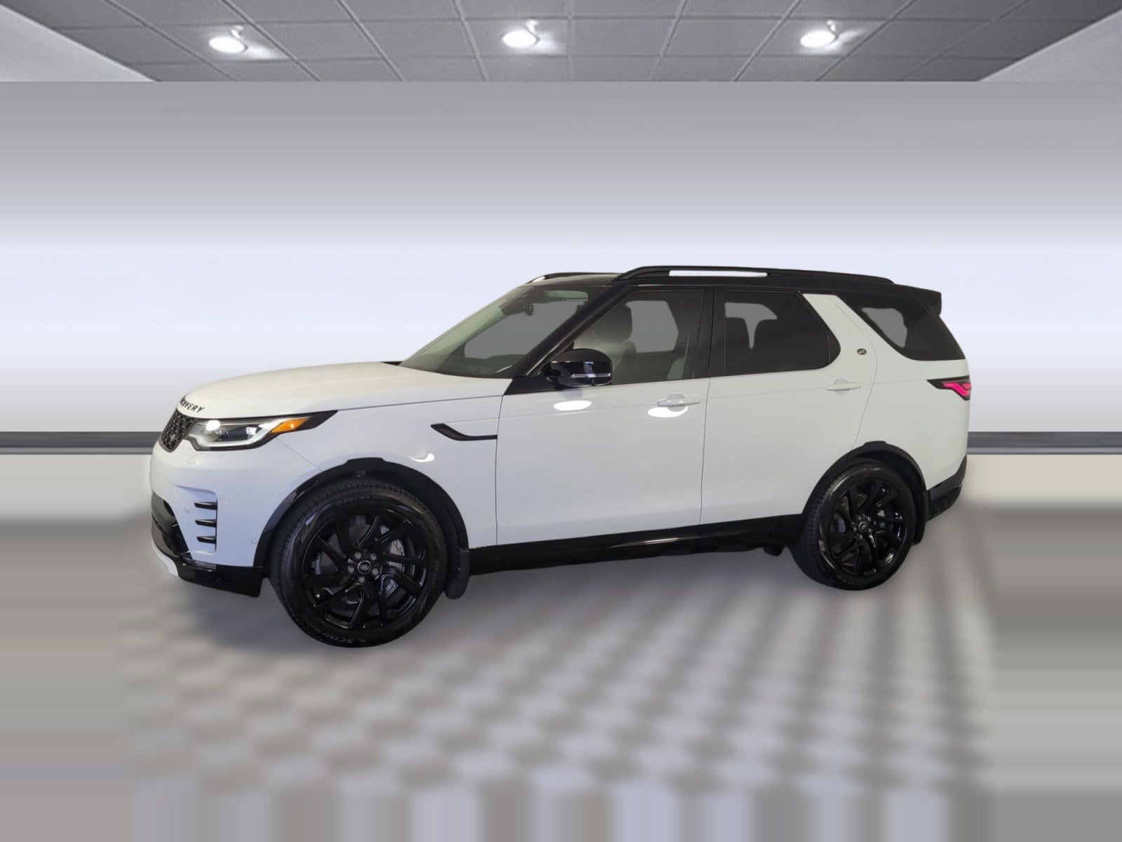2025 Land Rover Discovery Dynamic SE