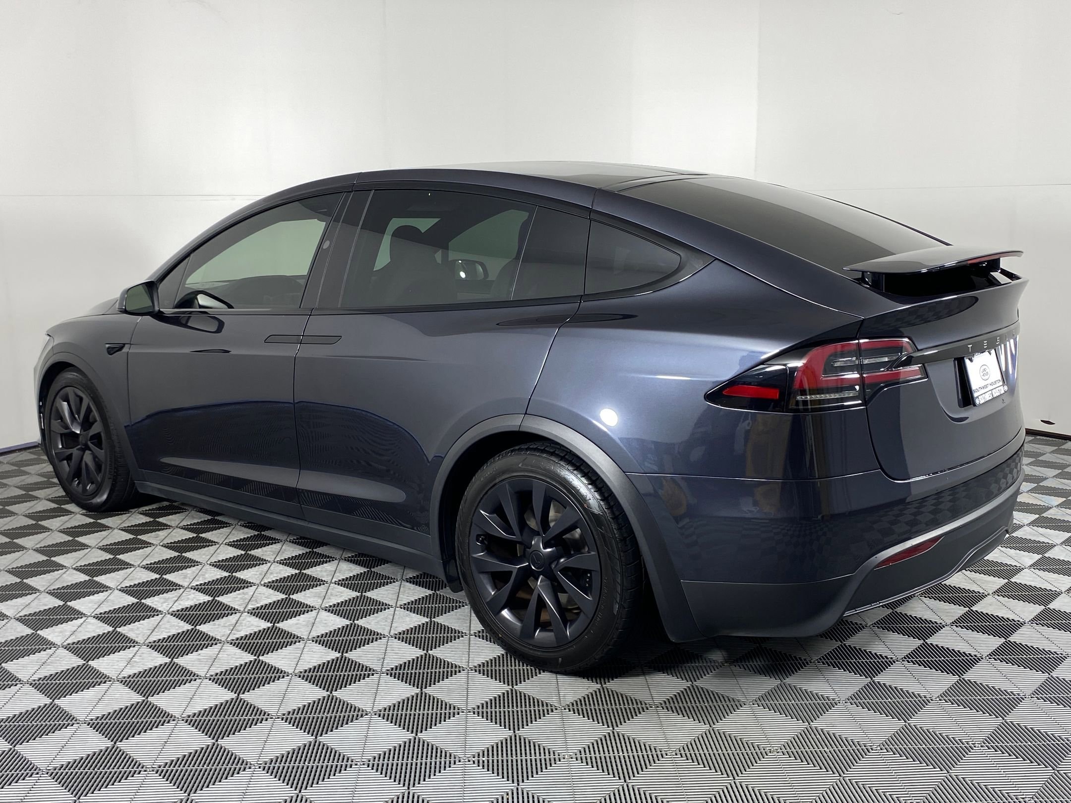 Used 2024 Tesla Model X Long Range with VIN 7SAXCDE59RF449759 for sale in Houston, TX