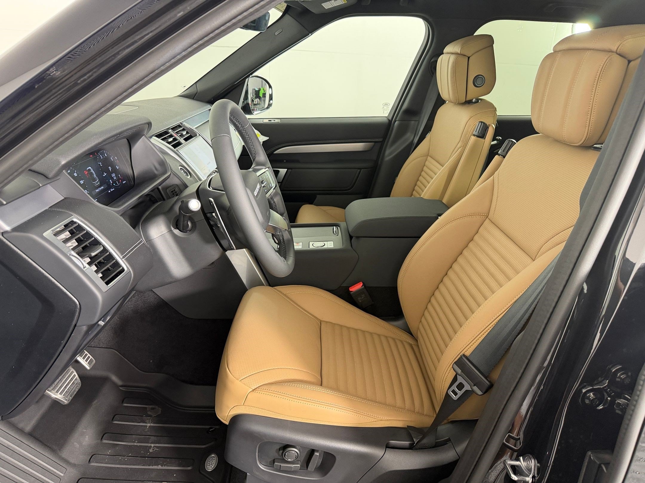 Discovery Dynamic SE SUV