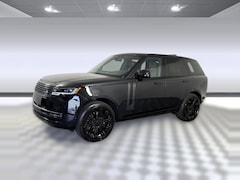 2026 Land Rover Range Rover P530 SE SUV