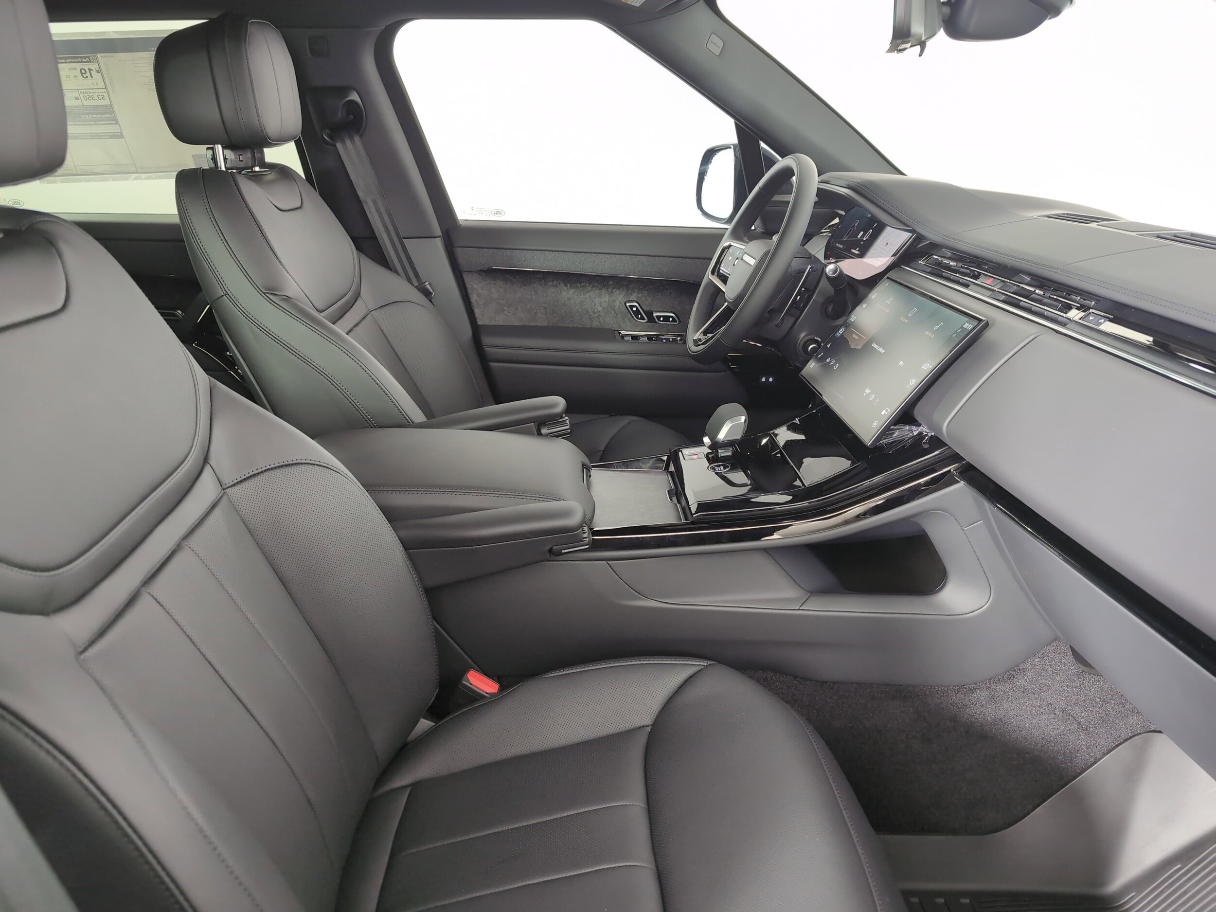 2025 Land Rover Range Rover Sport P530 Dynamic SE photo 3