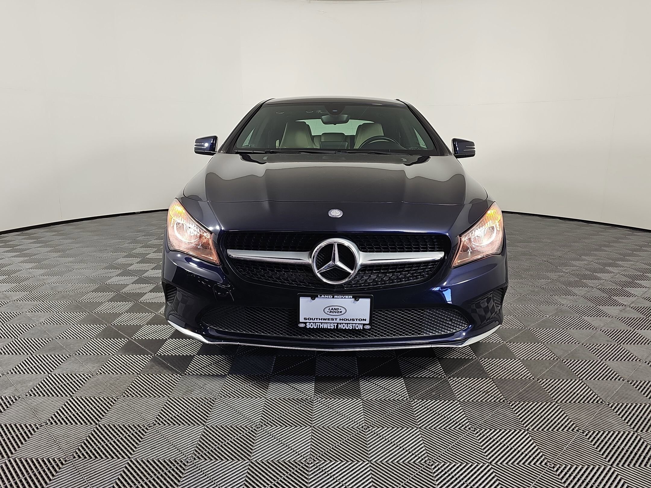 2017 Mercedes Benz CLA 250 photo 4