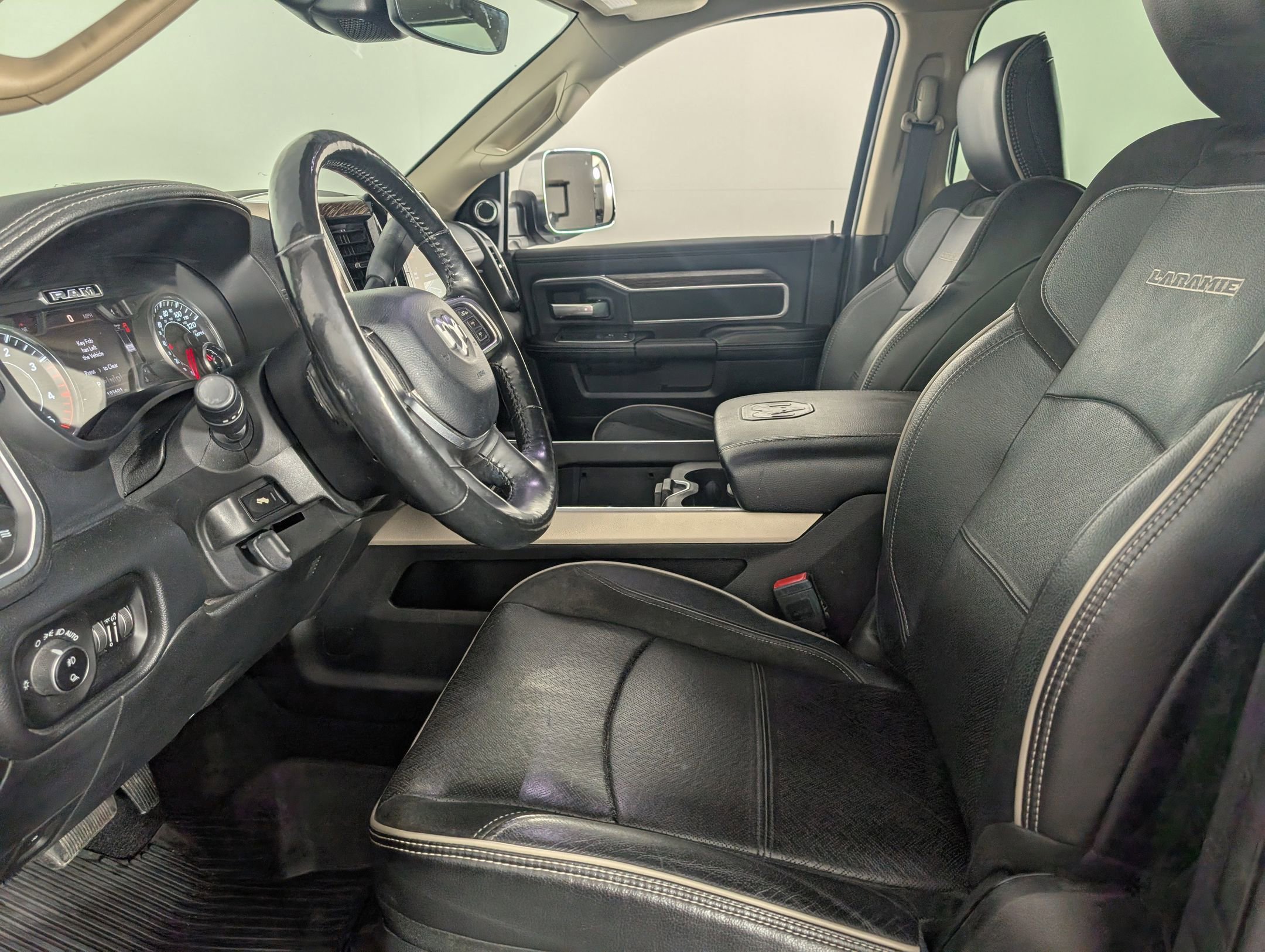 2020 Ram 2500 Laramie photo 3