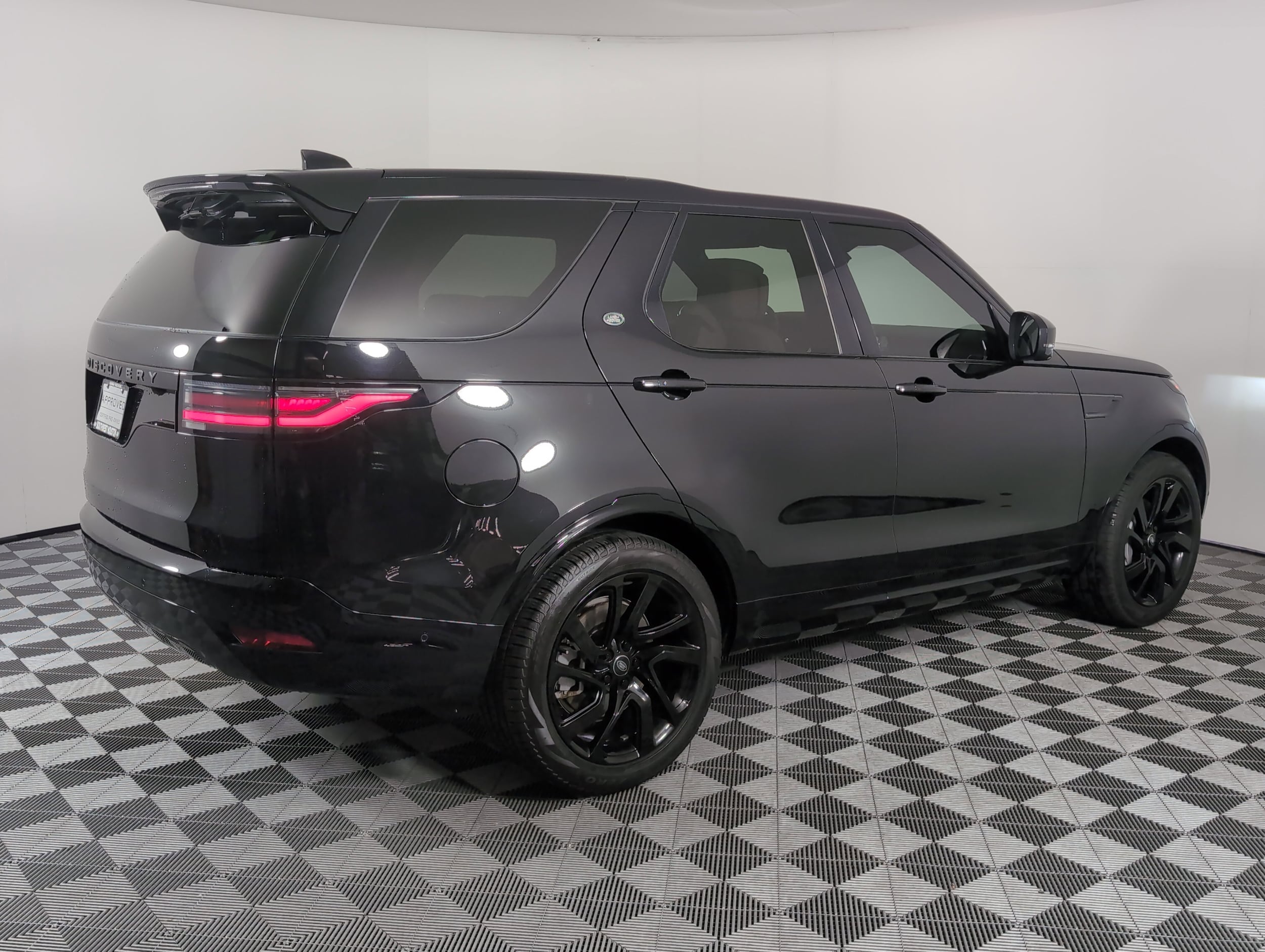 Certified 2024 Land Rover Discovery Dynamic SE with VIN SALRL2EX3R2499290 for sale in Houston, TX