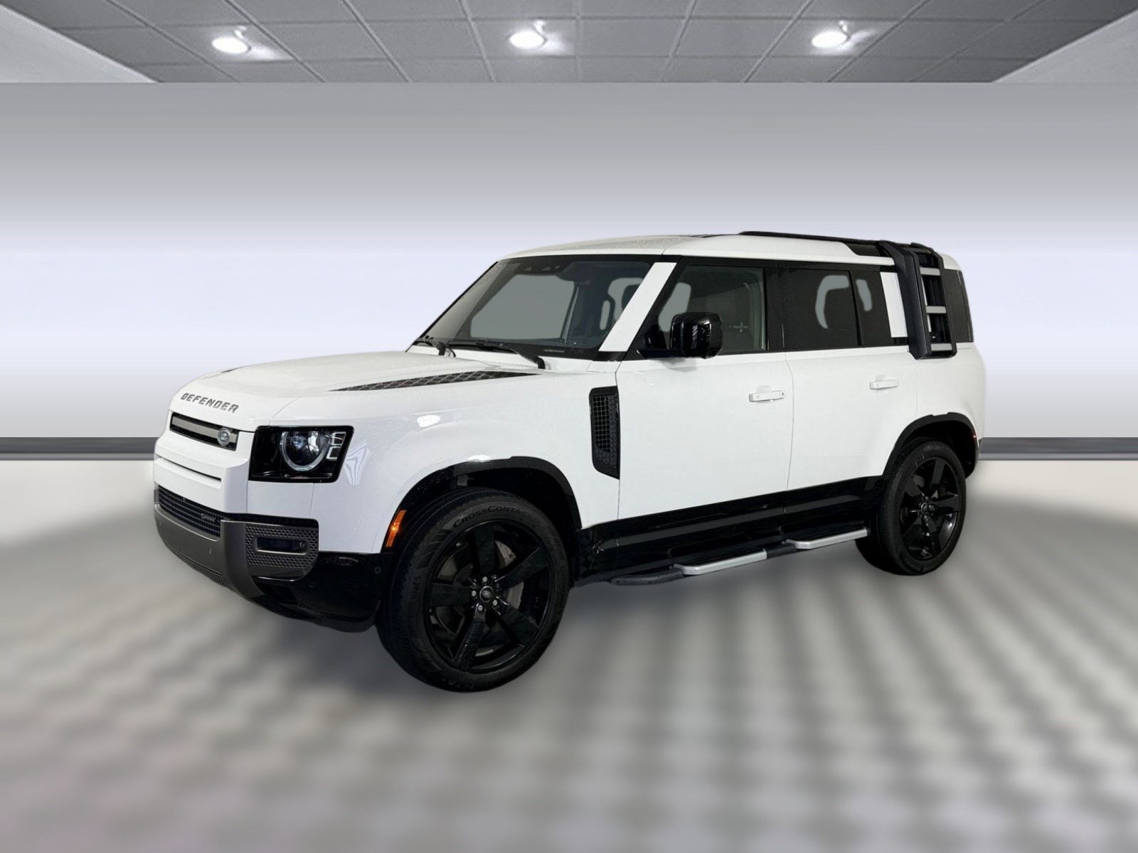 2022 Land Rover Defender X-Dynamic SE's photo