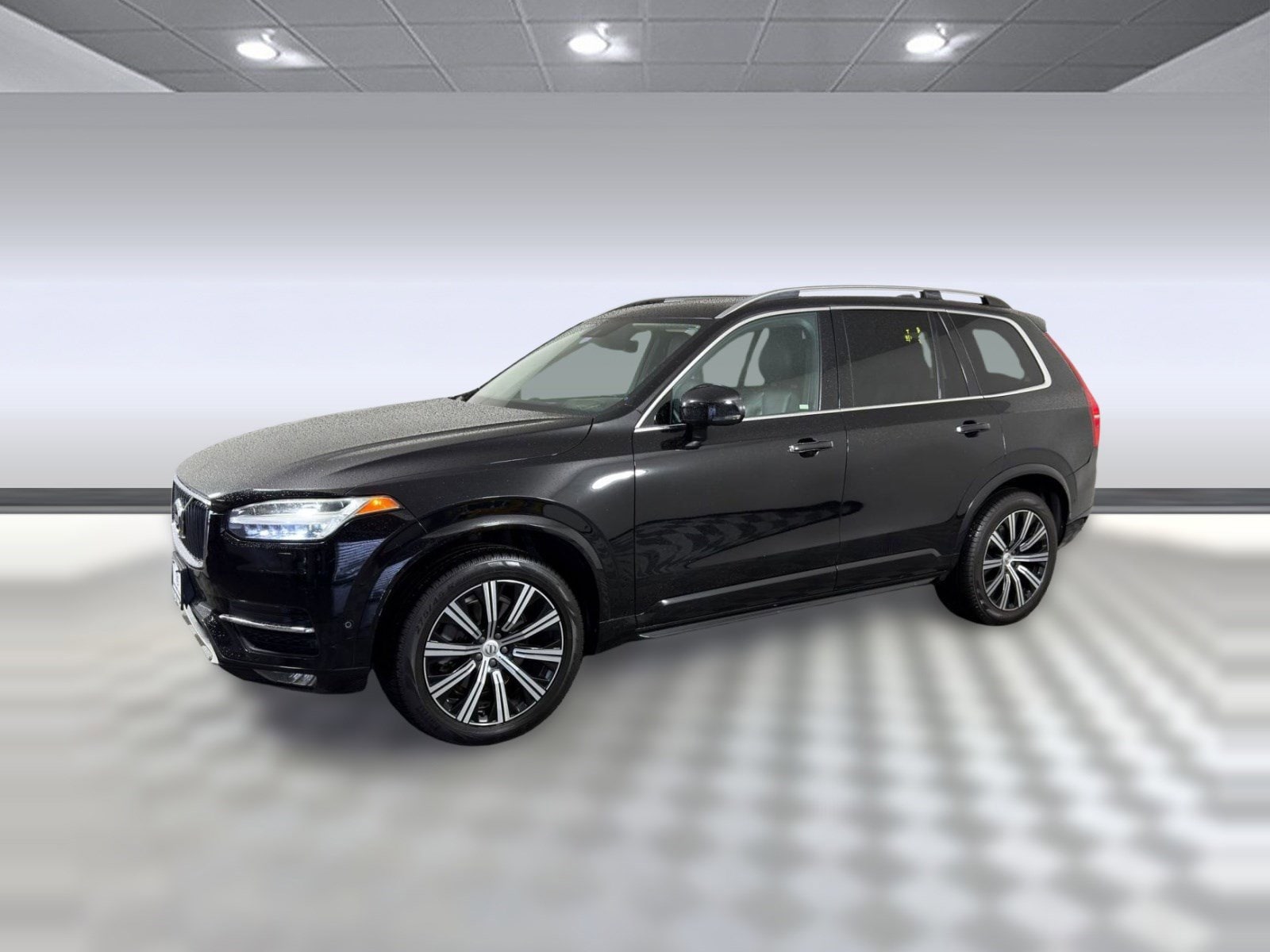 2016 Volvo XC90 Momentum