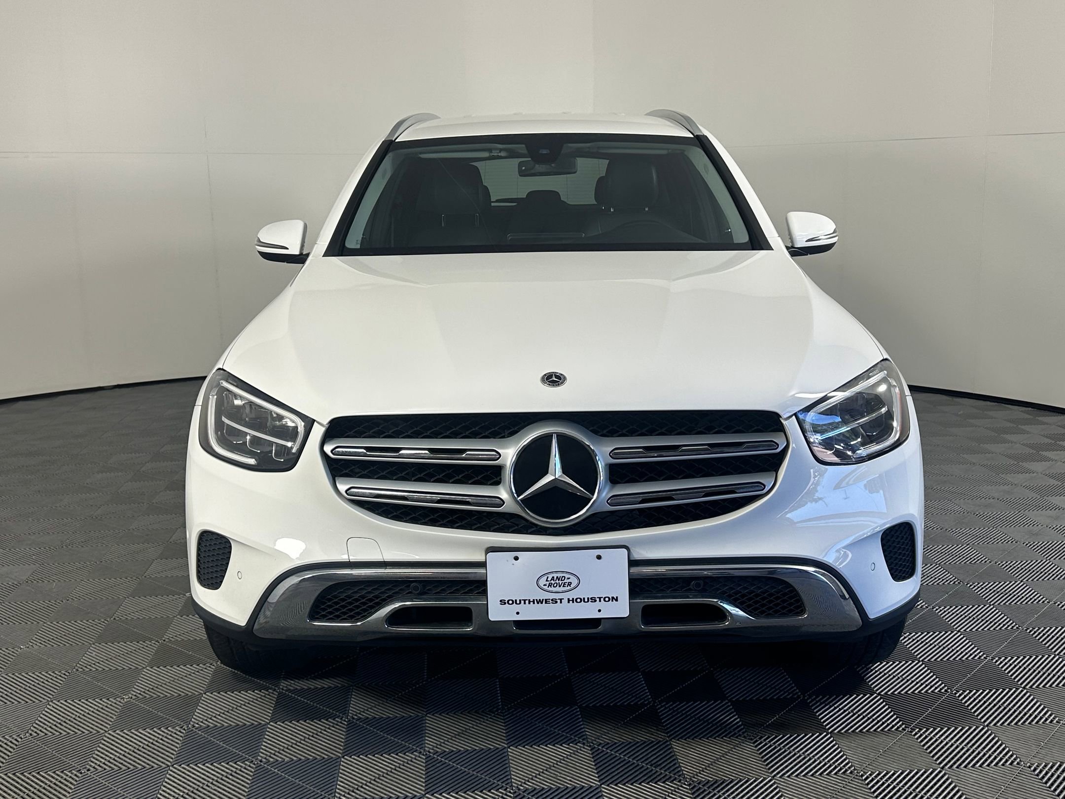 2021 Mercedes Benz GLC 300 photo 3
