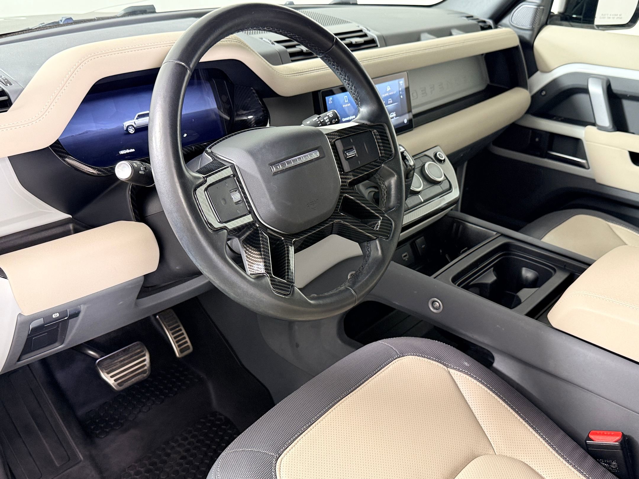 2023 Land Rover Defender 110 X-Dynamic SE photo 4