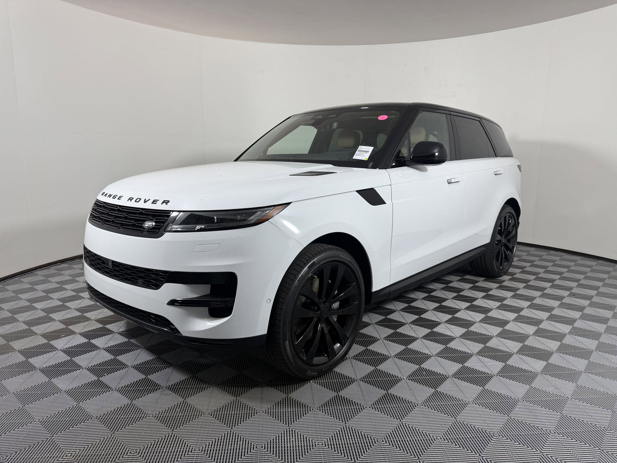 2026 Land Rover Range Rover Sport SE's photo