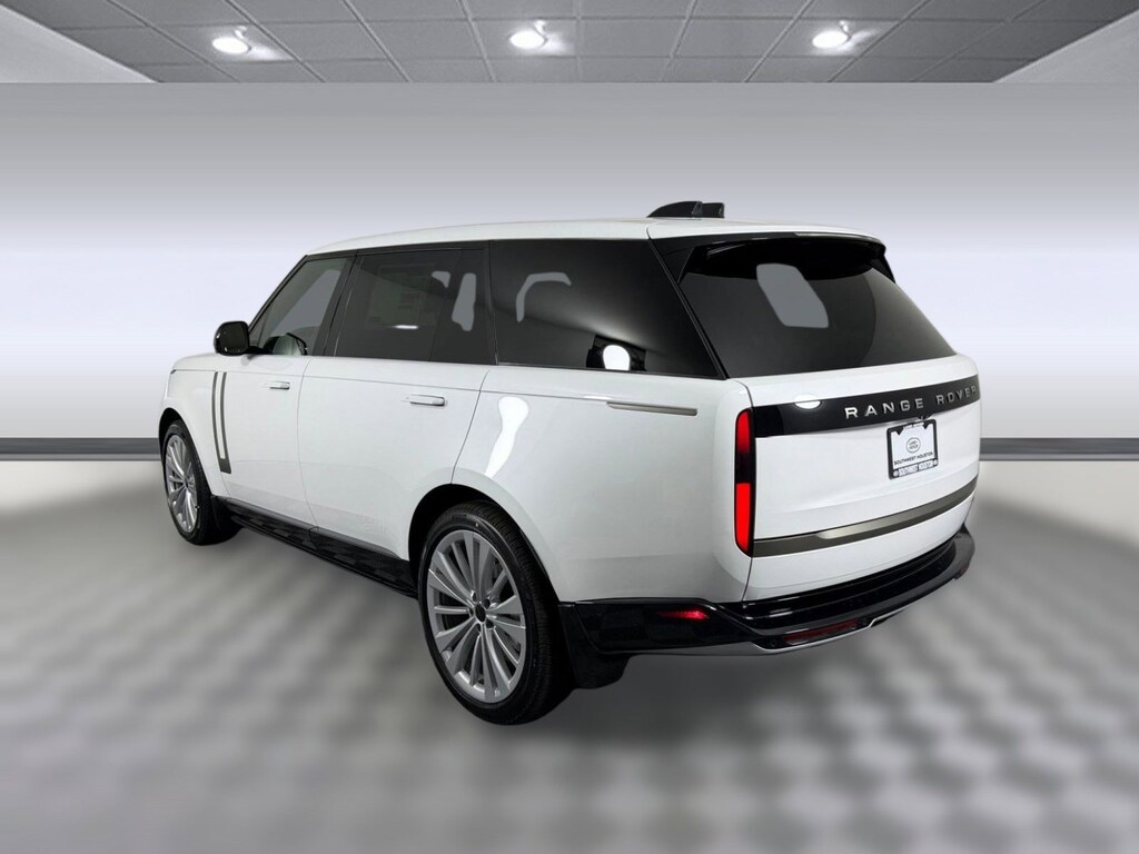 New 2026 Land Rover Range Rover P400 SE 7 Seat SUV