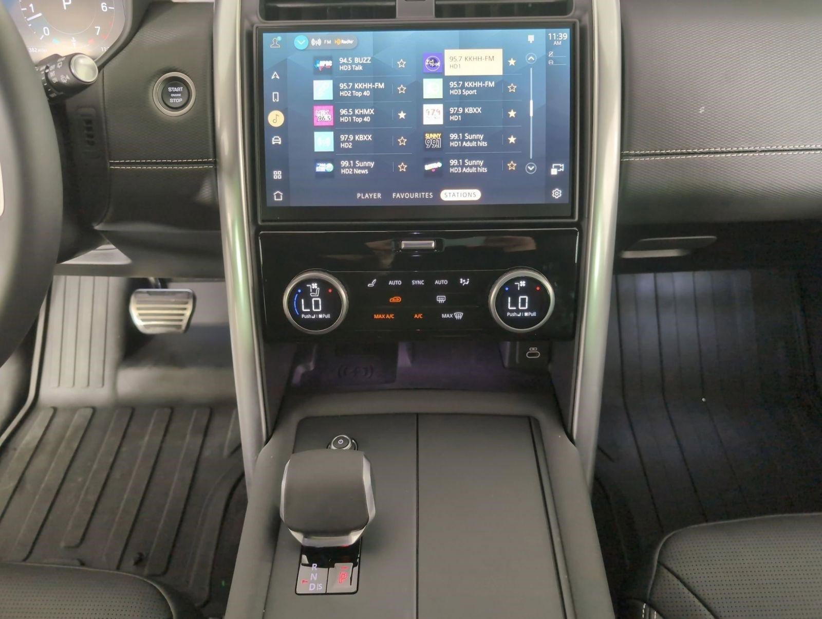 2025 Land Rover Discovery Dynamic SE - Photo 24