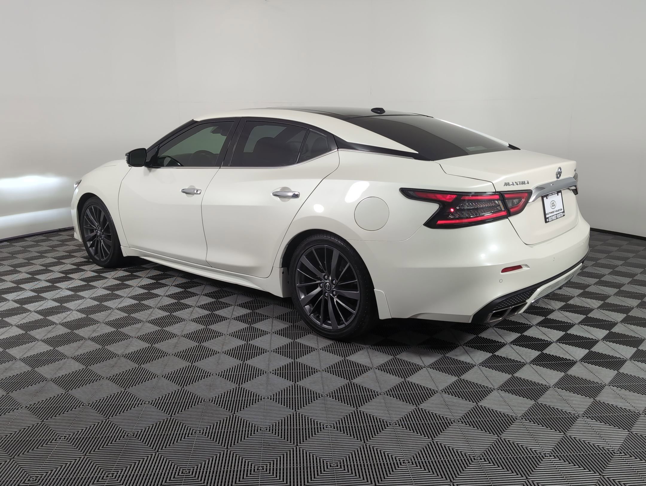 2020 Nissan Maxima Platinum photo 3