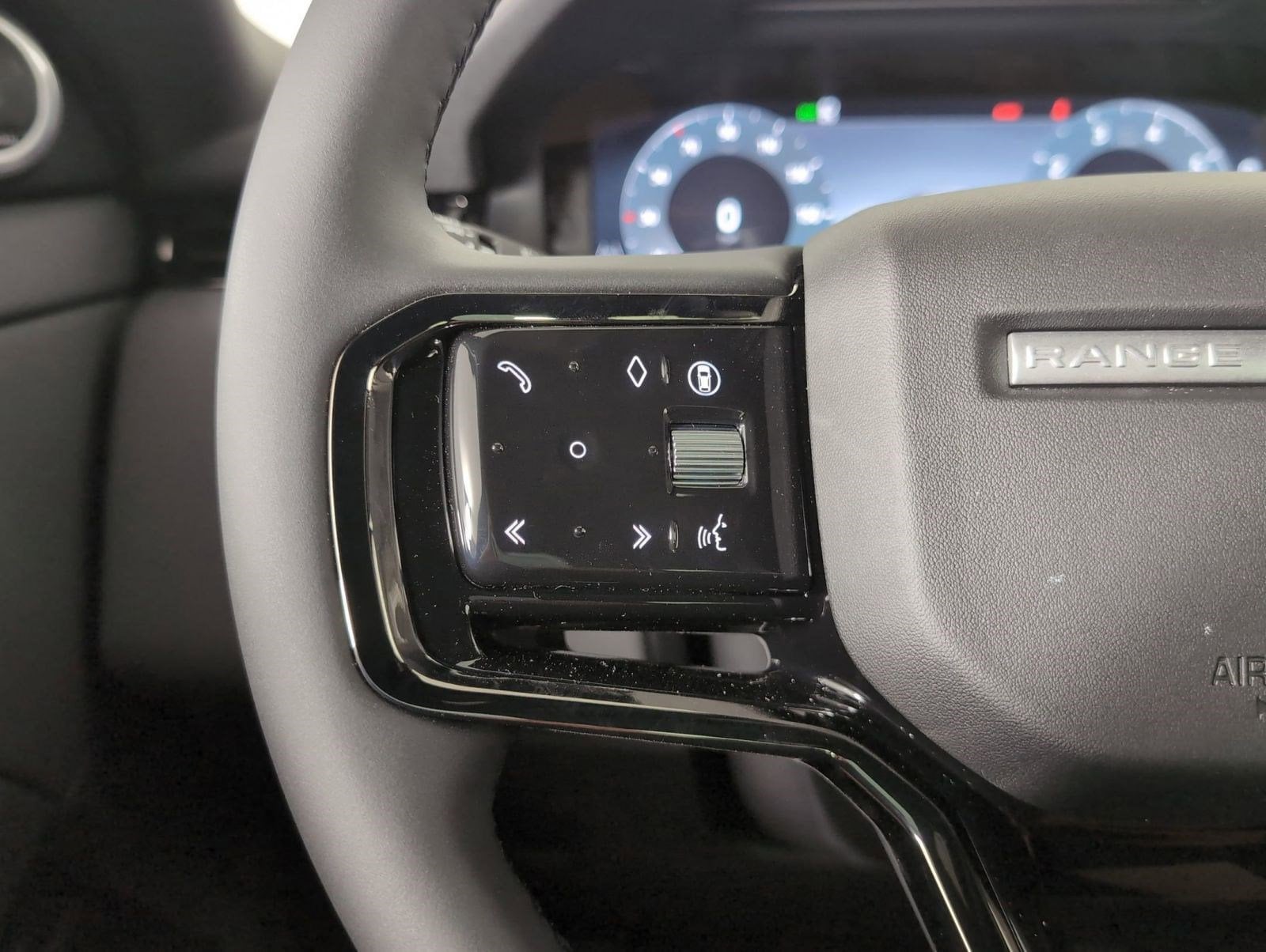 2026 Land Rover Range Rover Evoque S - Photo 17