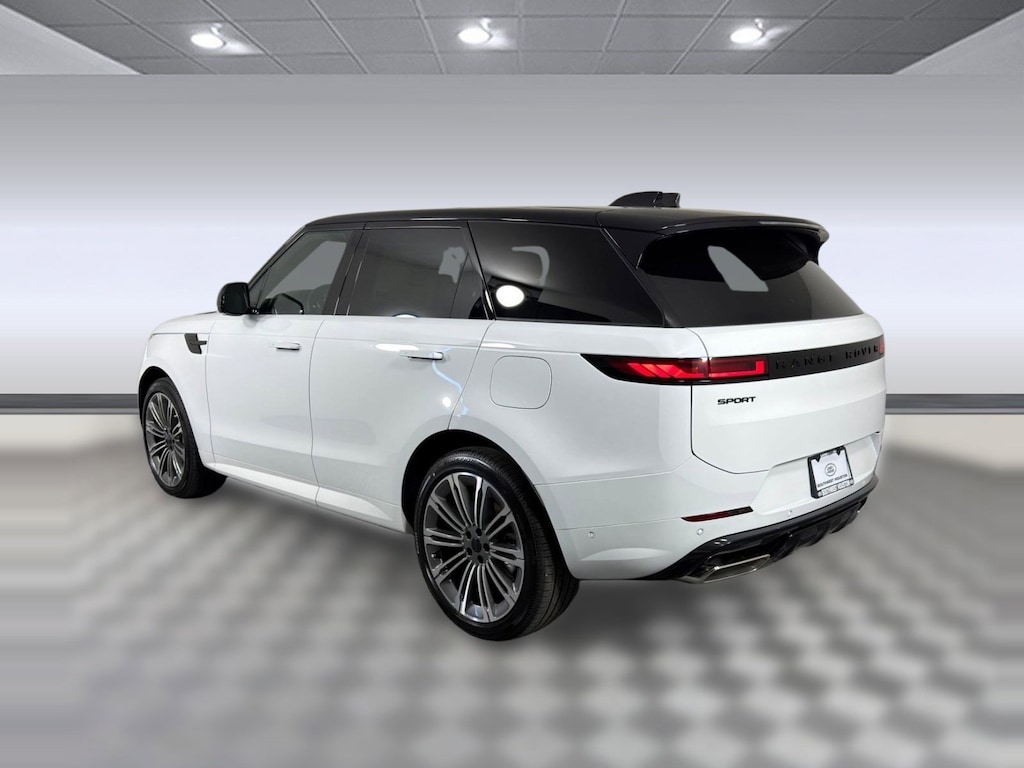 New 2026 Land Rover Range Rover Sport P460e Dynamic SE SUV
