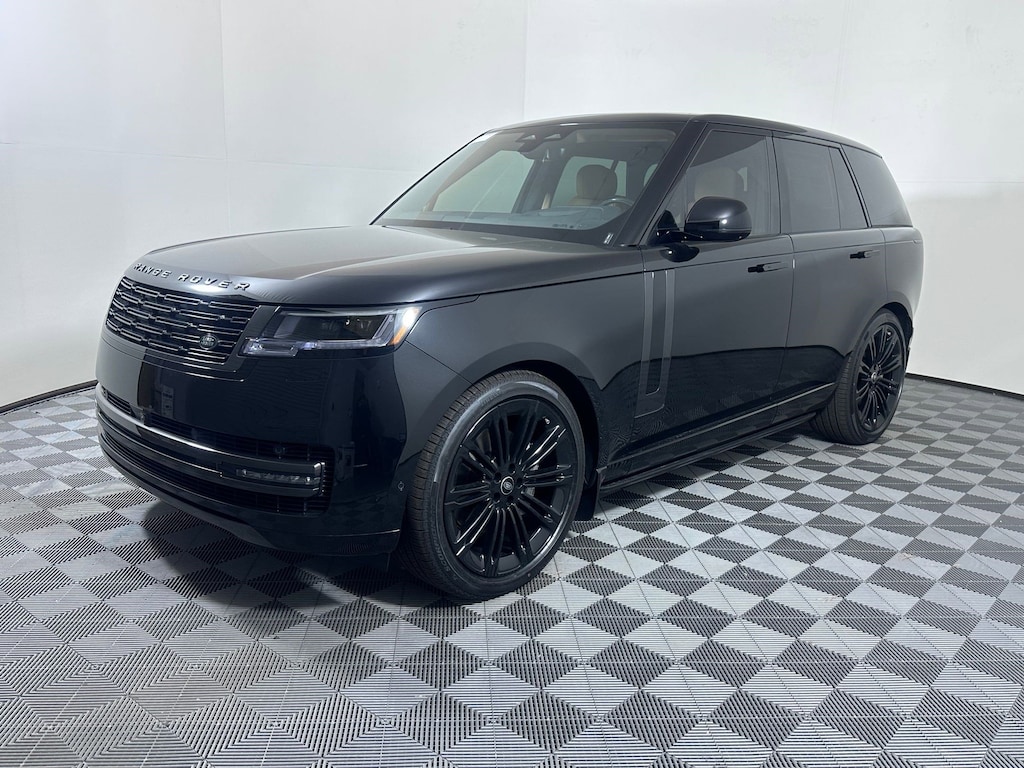 New 2025 Land Rover Range Rover P400 SE SUV
