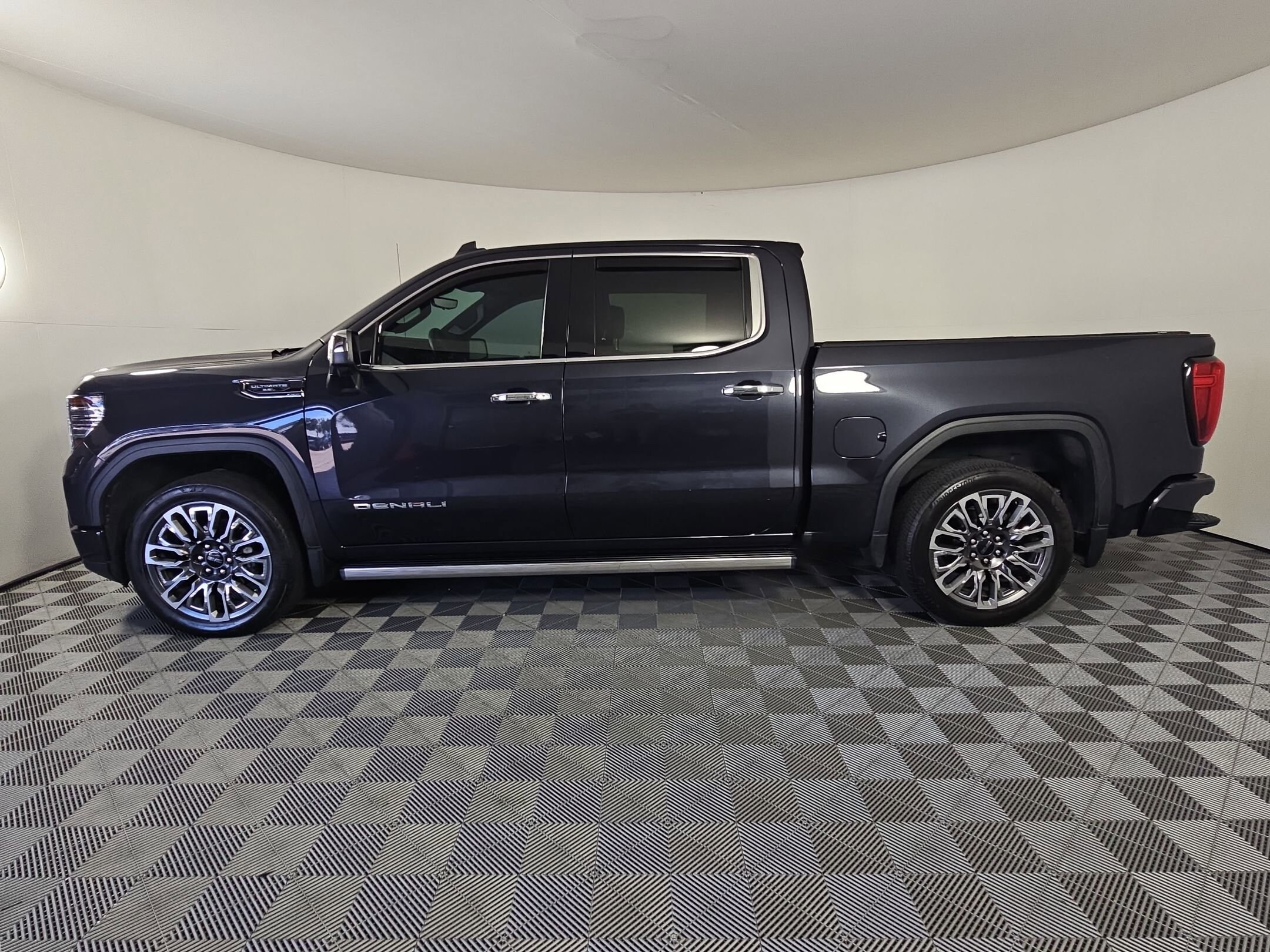 2024 Gmc Sierra 1500 Denali Ultimate photo 2