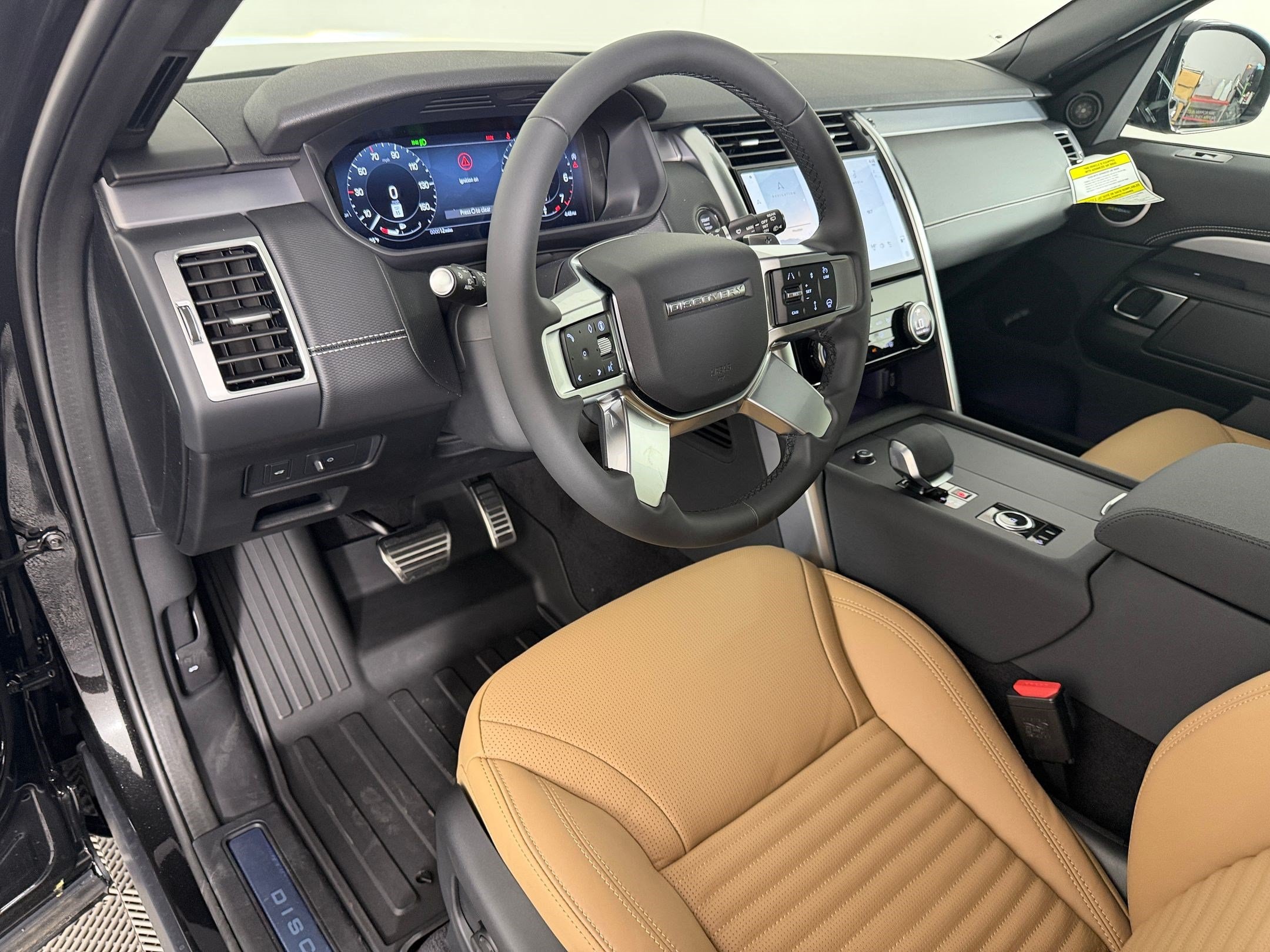 Discovery Dynamic SE SUV