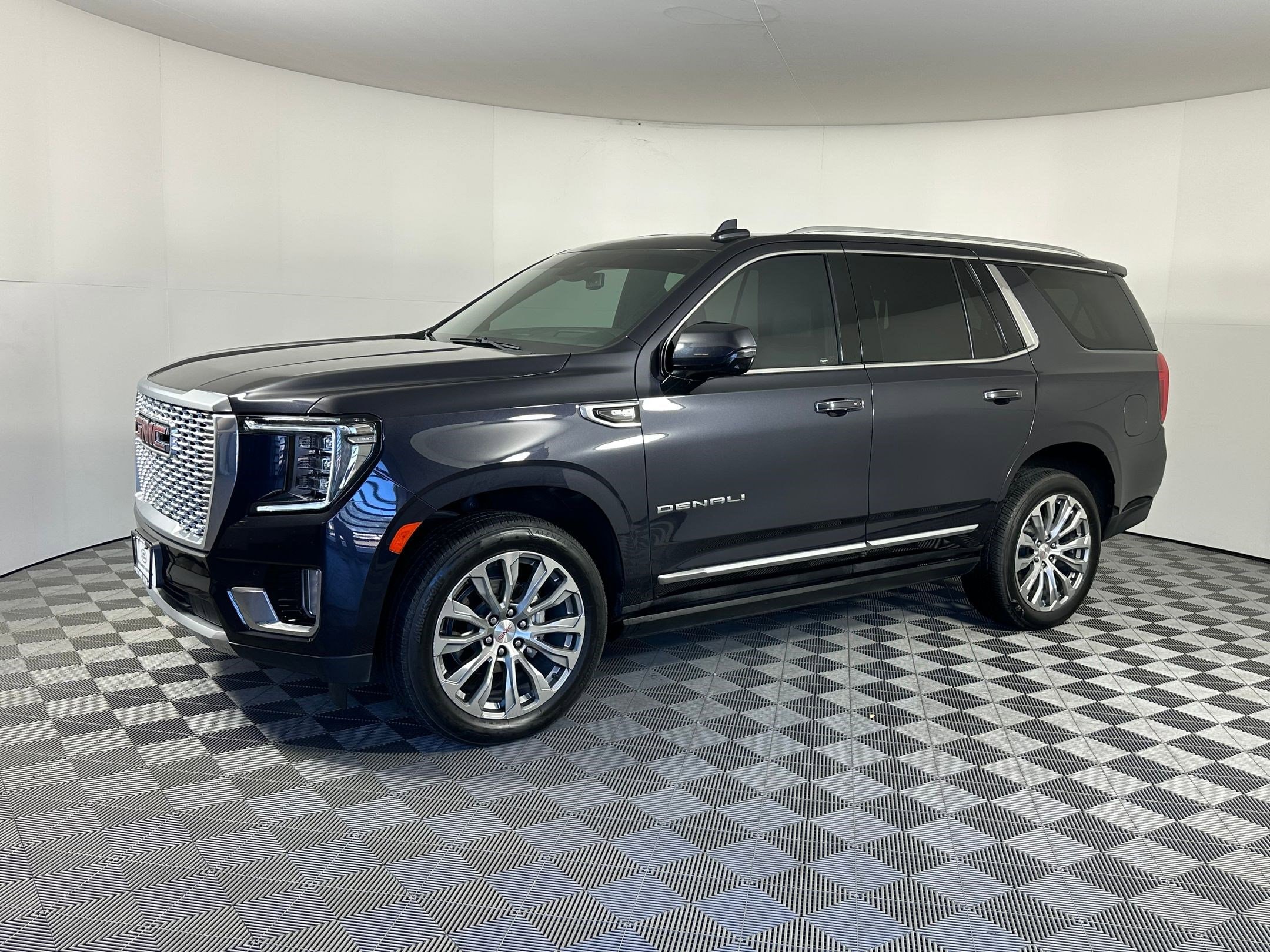 2023 GMC Yukon Denali's photo