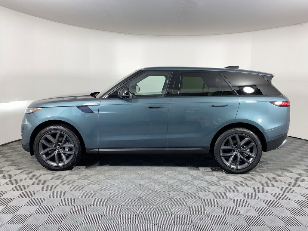 New 2025 Land Rover Range Rover Sport P360 SE SUV