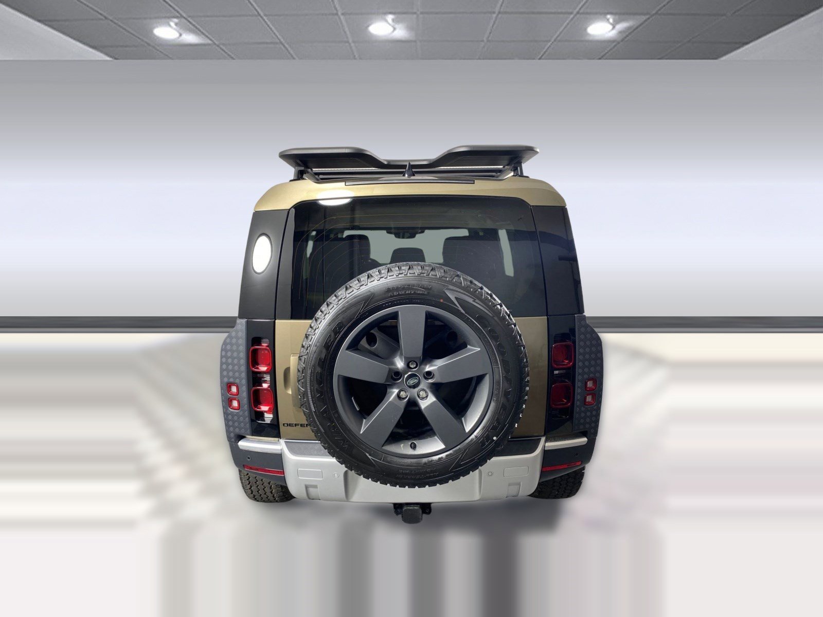 2025 Land Rover Defender S - Photo 9