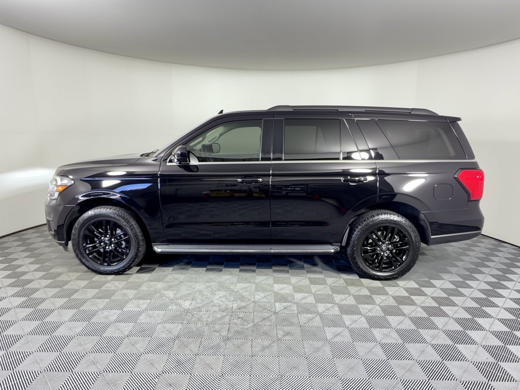 Used 2024 Ford Expedition XLT SUV for sale in Houston