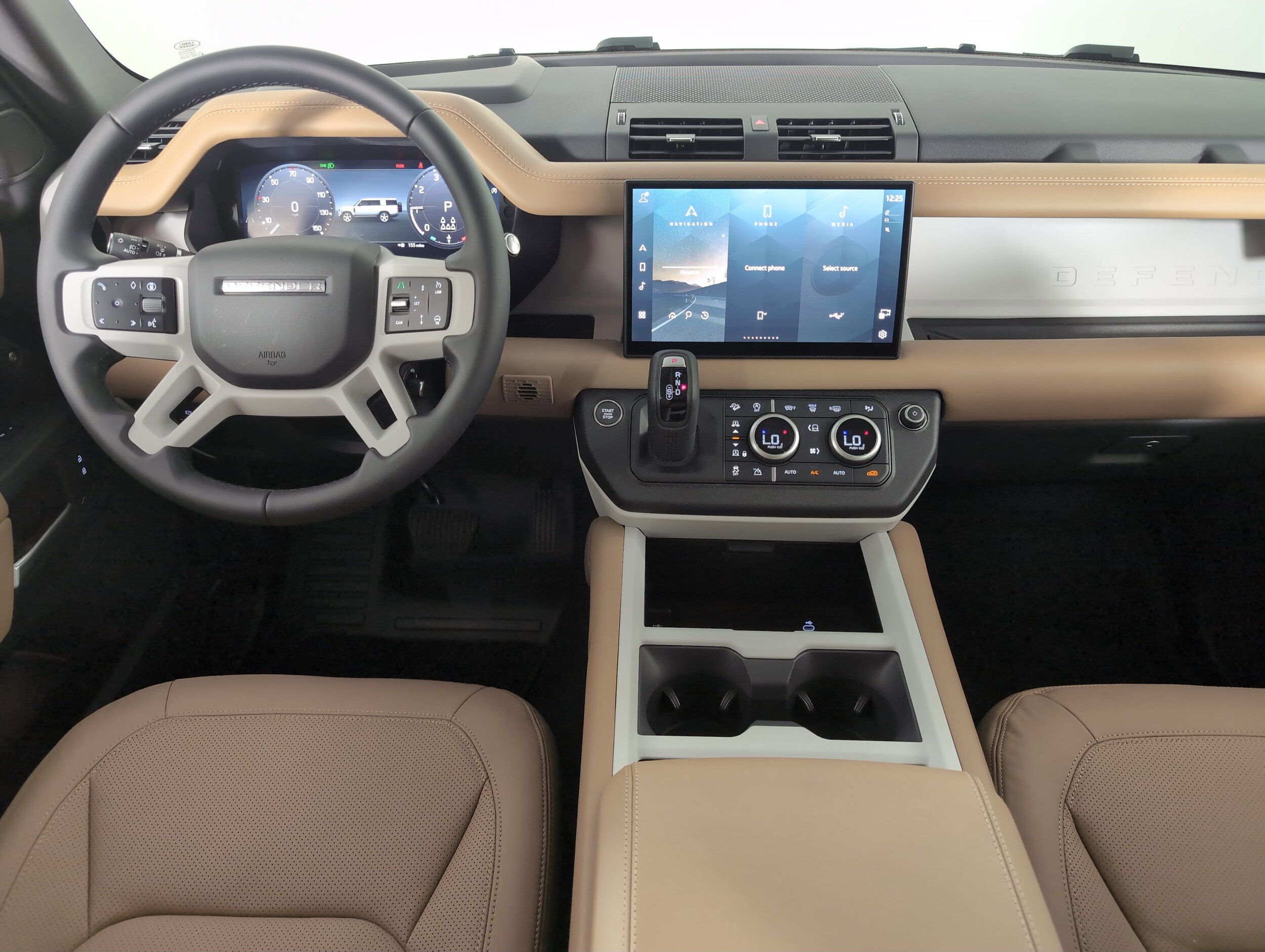 2025 Land Rover Defender 130 X-Dynamic SE photo 4