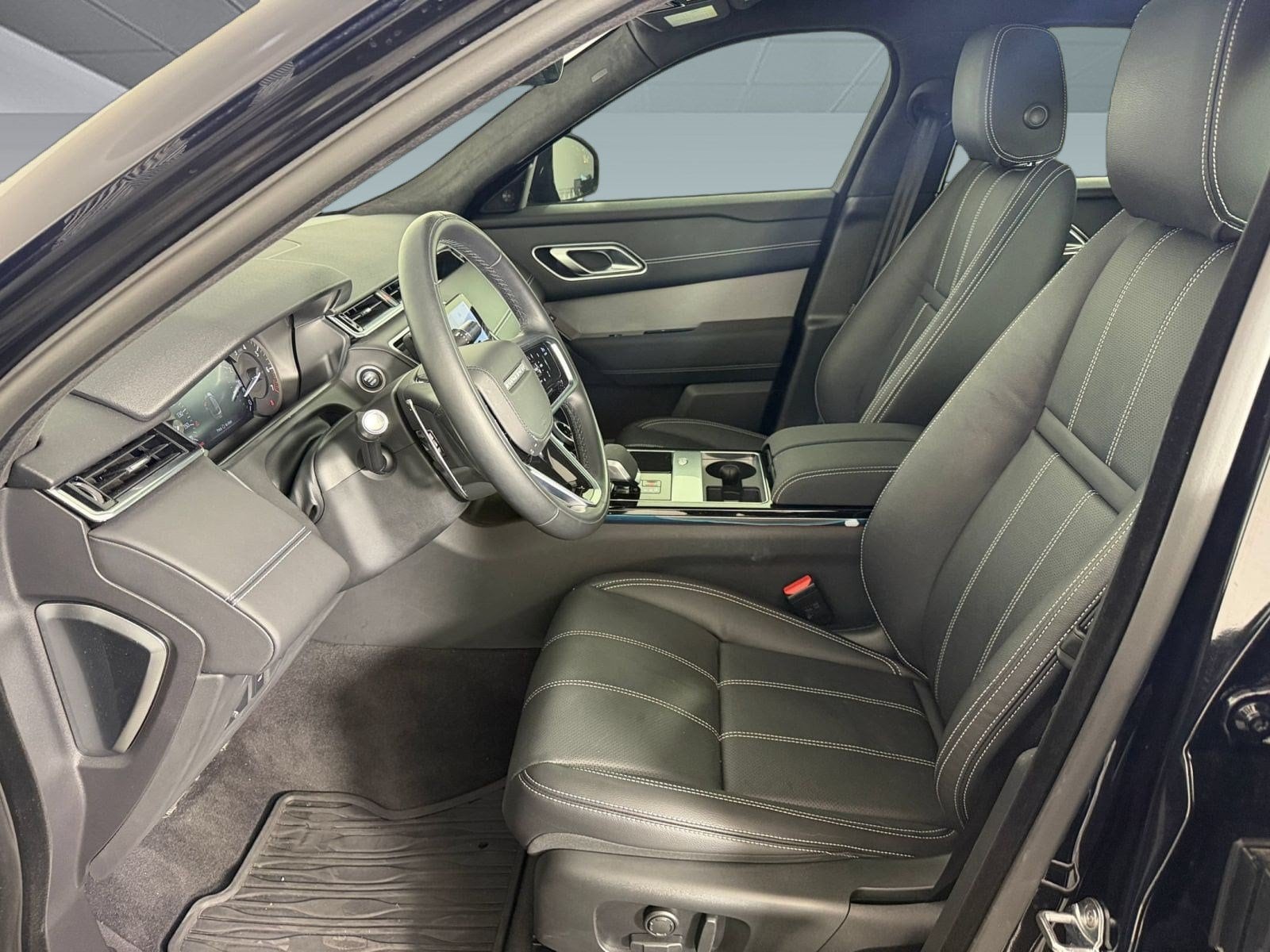 Range Rover Velar R-Dynamic S SUV