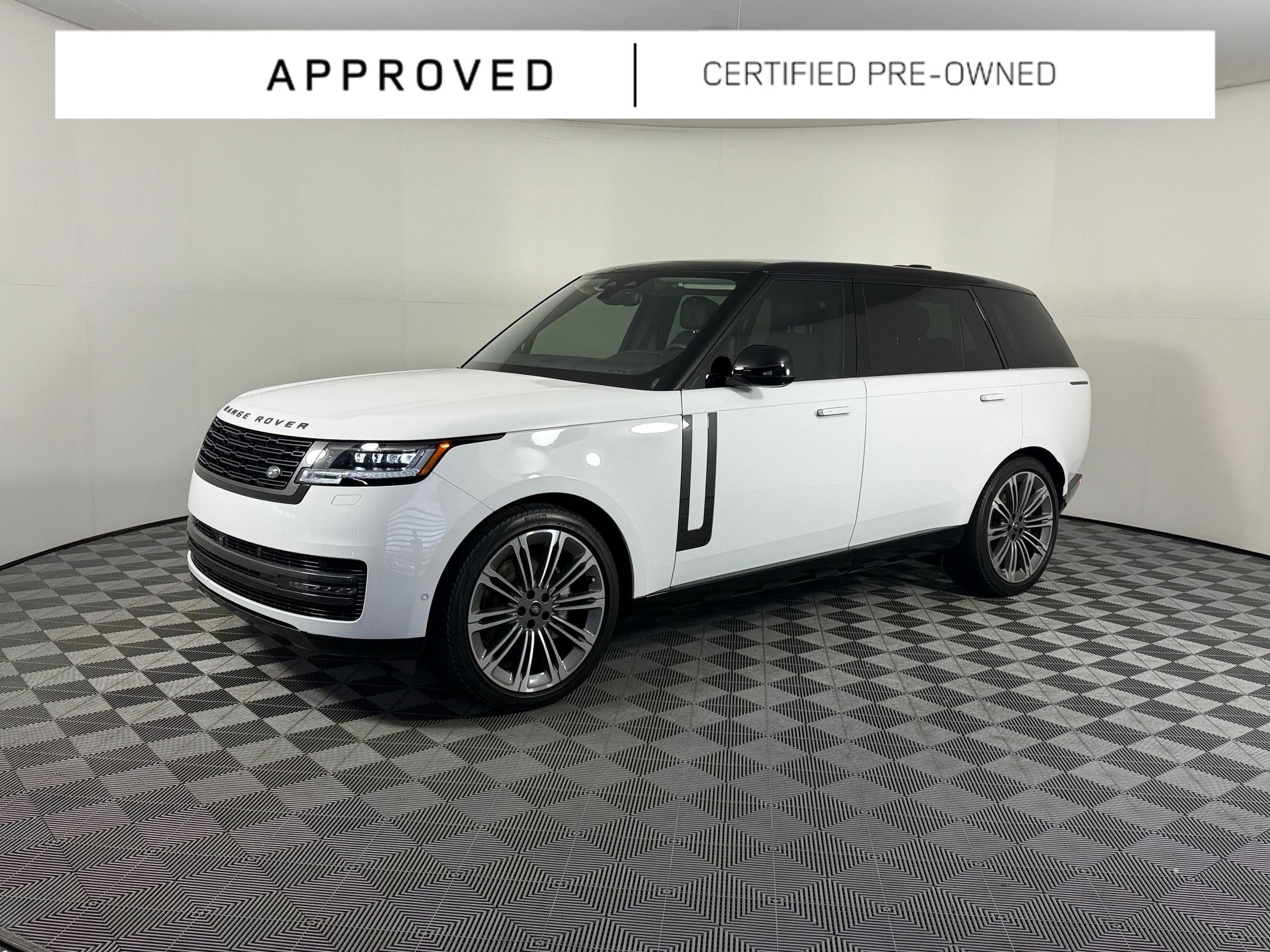 2024 Land Rover Range Rover 3.0 SE LWB 7's photo