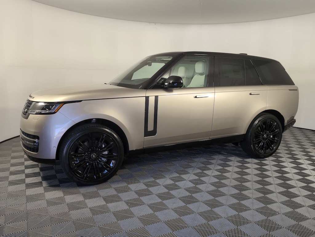 New 2025 Land Rover Range Rover P400 SE SUV