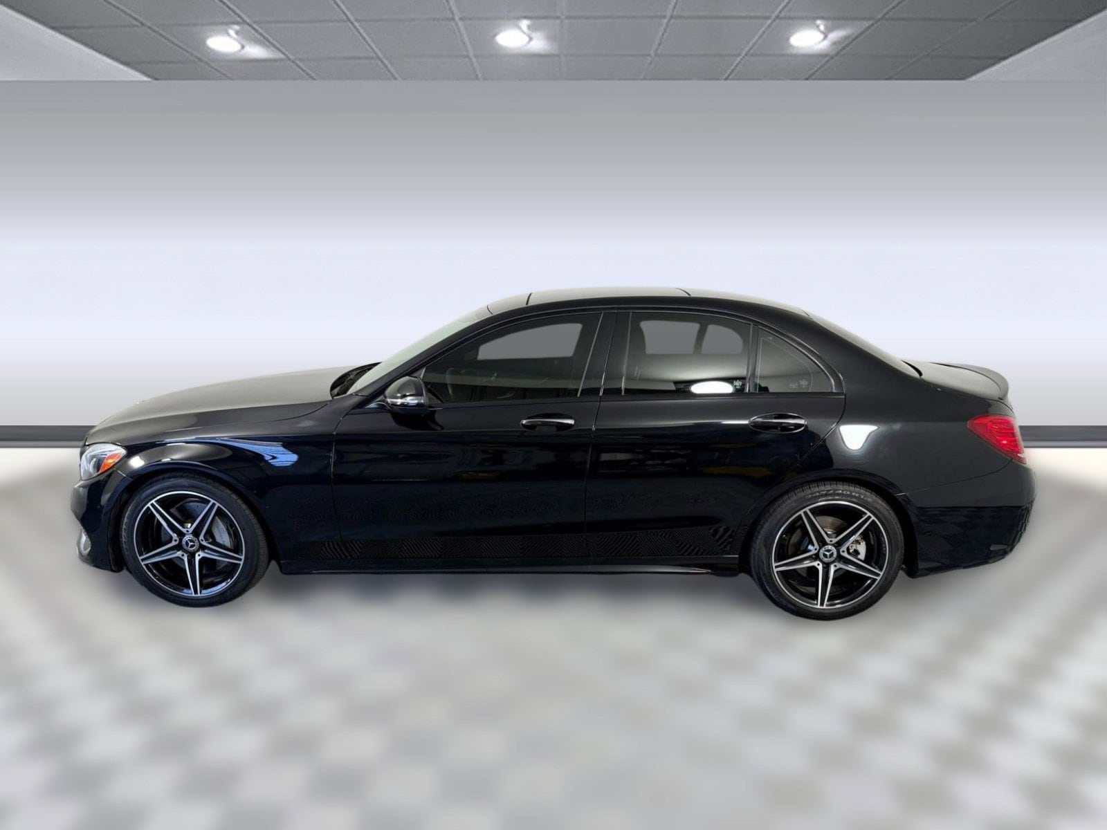 55SWF4JB5JU281956