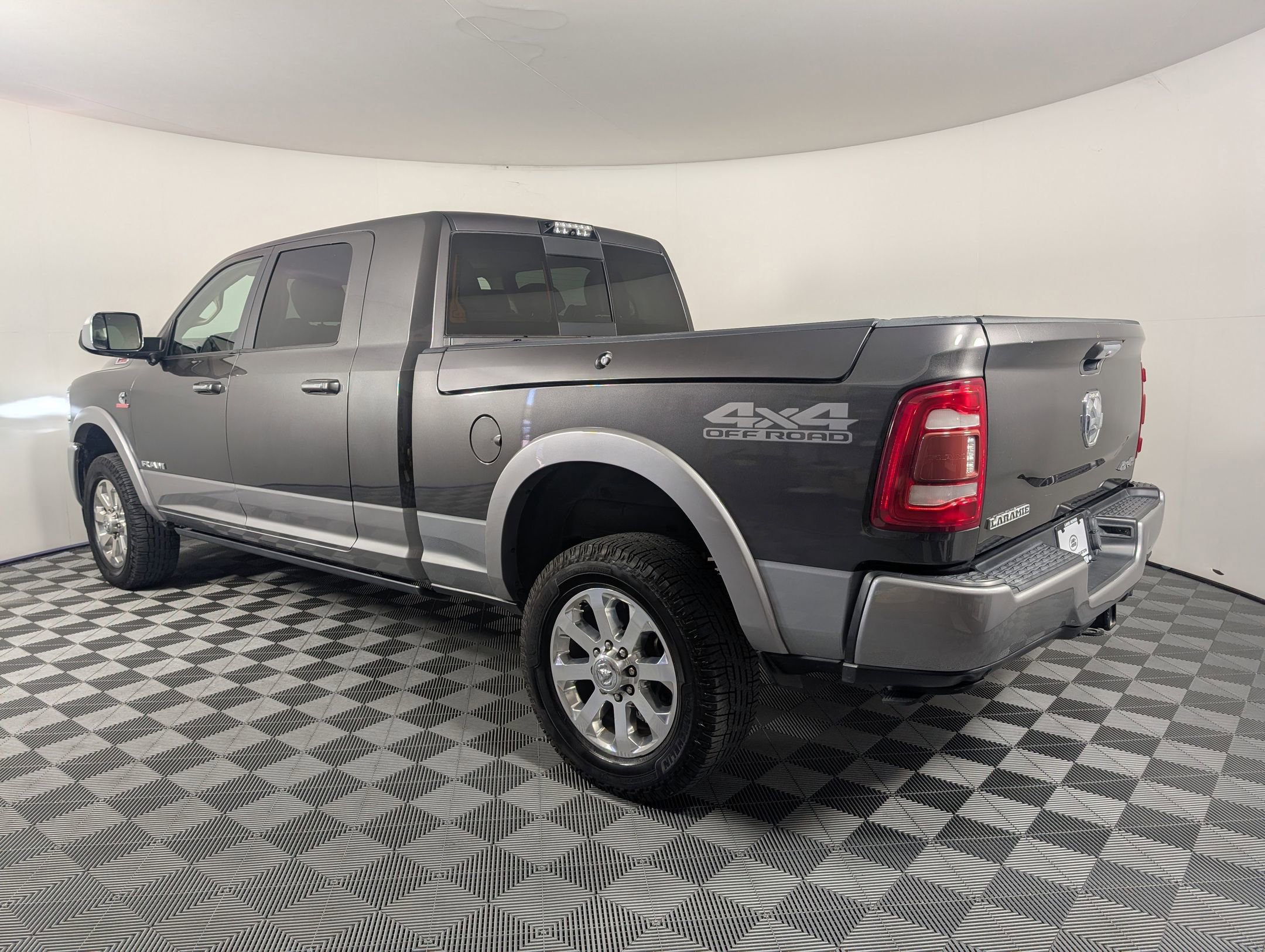 2020 Ram 2500 Laramie photo 2