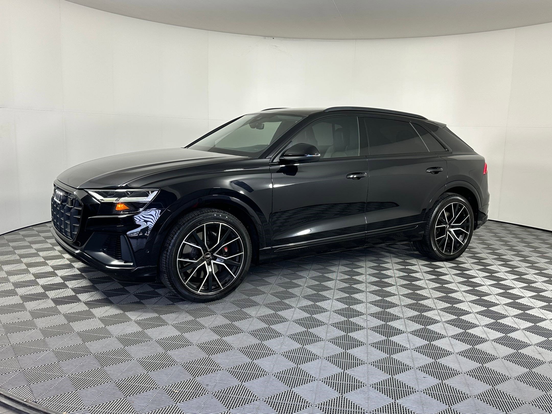 2021 Audi SQ8