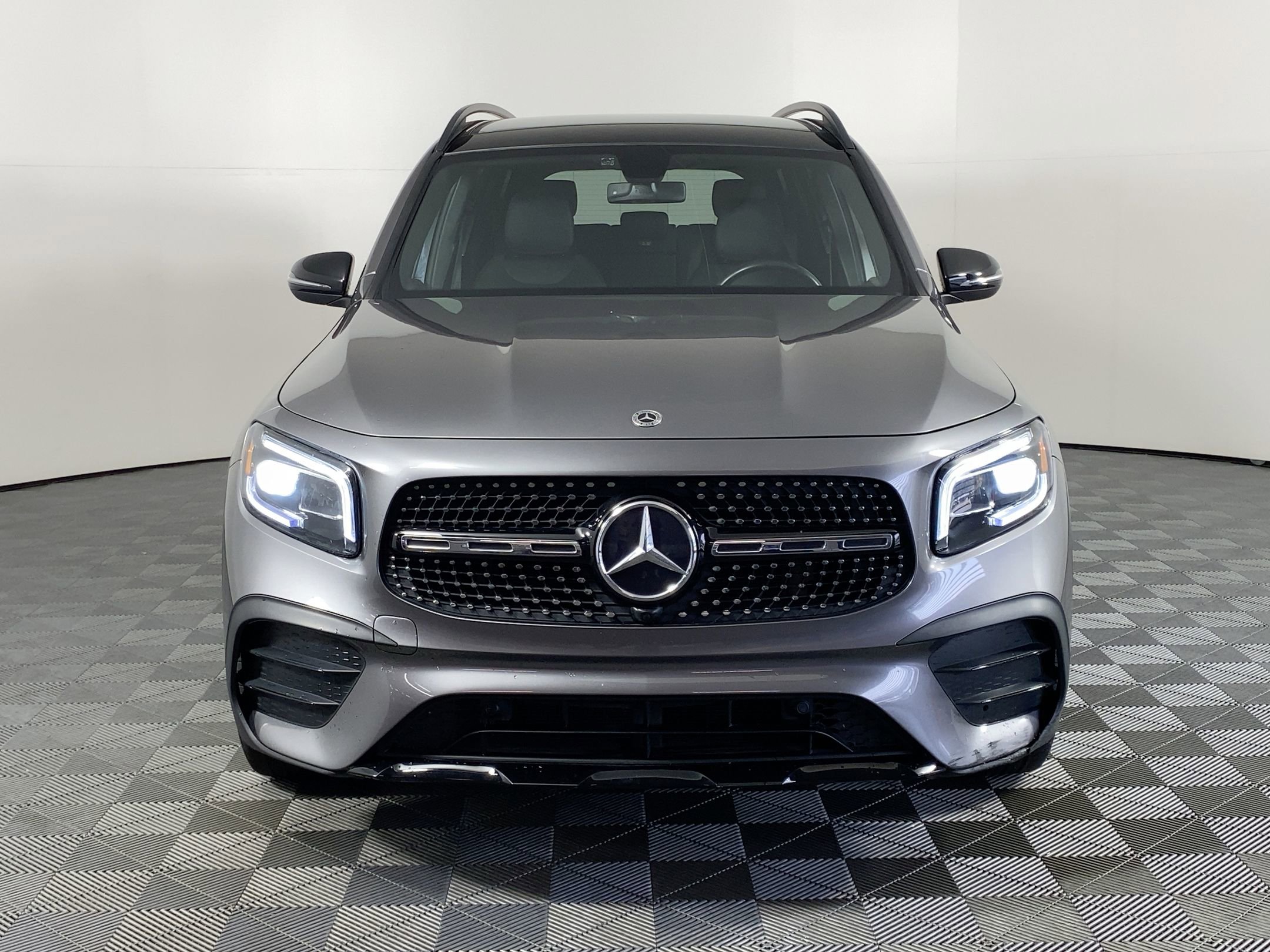 2022 Mercedes Benz GLB 250 photo 4