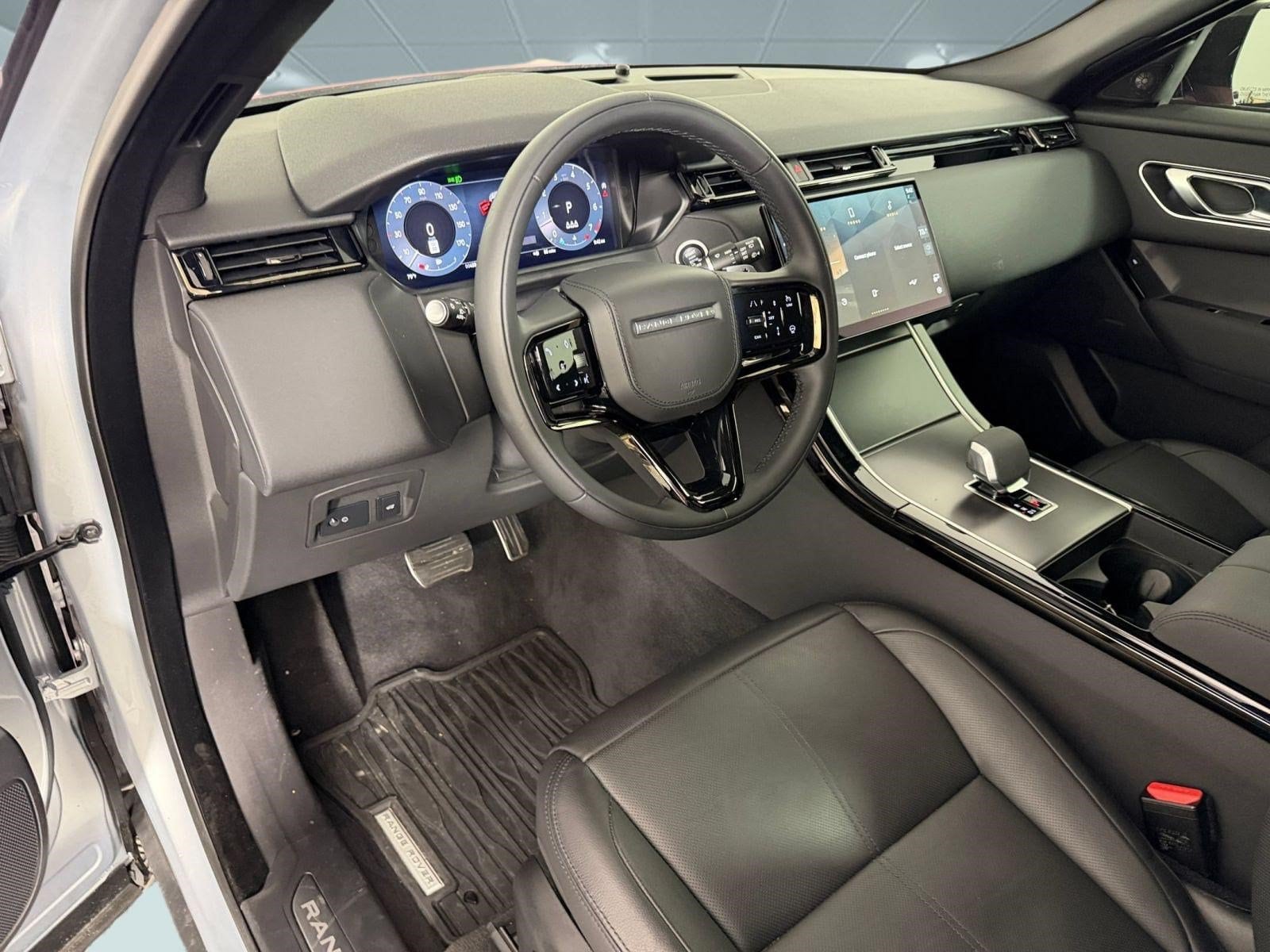 Range Rover Velar Dynamic SE SUV