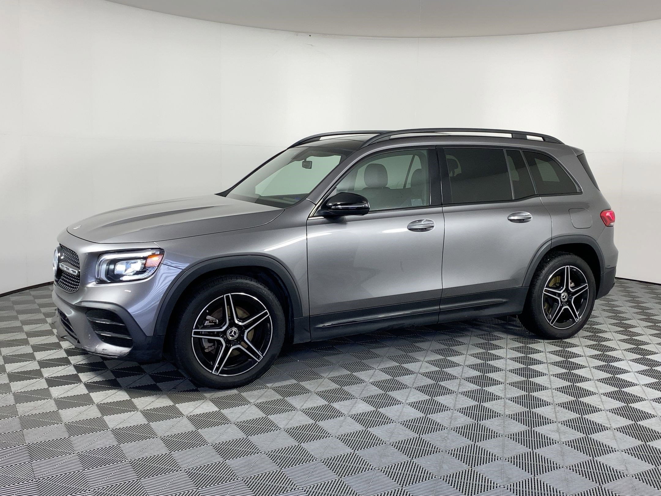 2022 Mercedes-Benz GLB Base