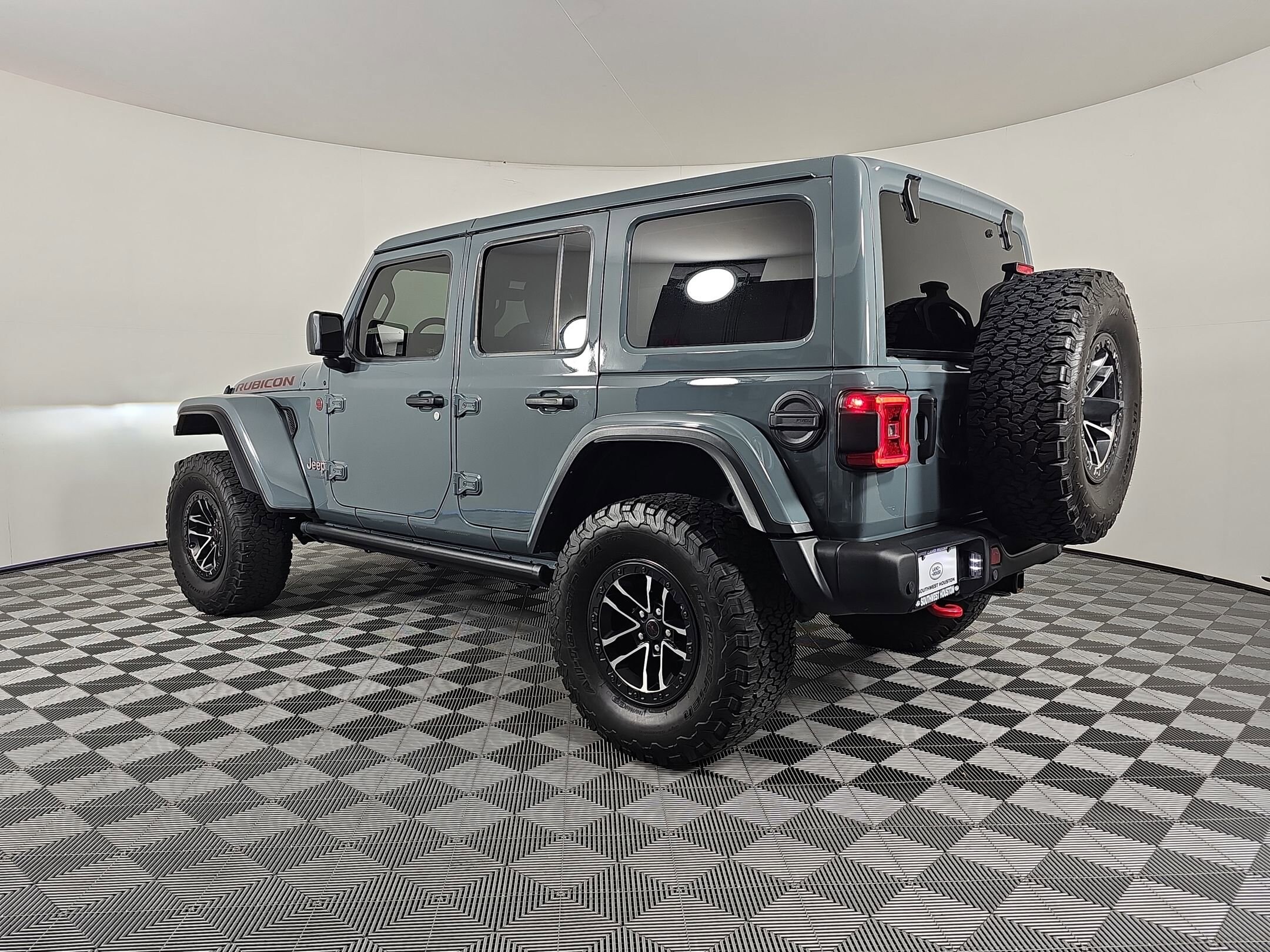 2024 Jeep Wrangler Rubicon X photo 3