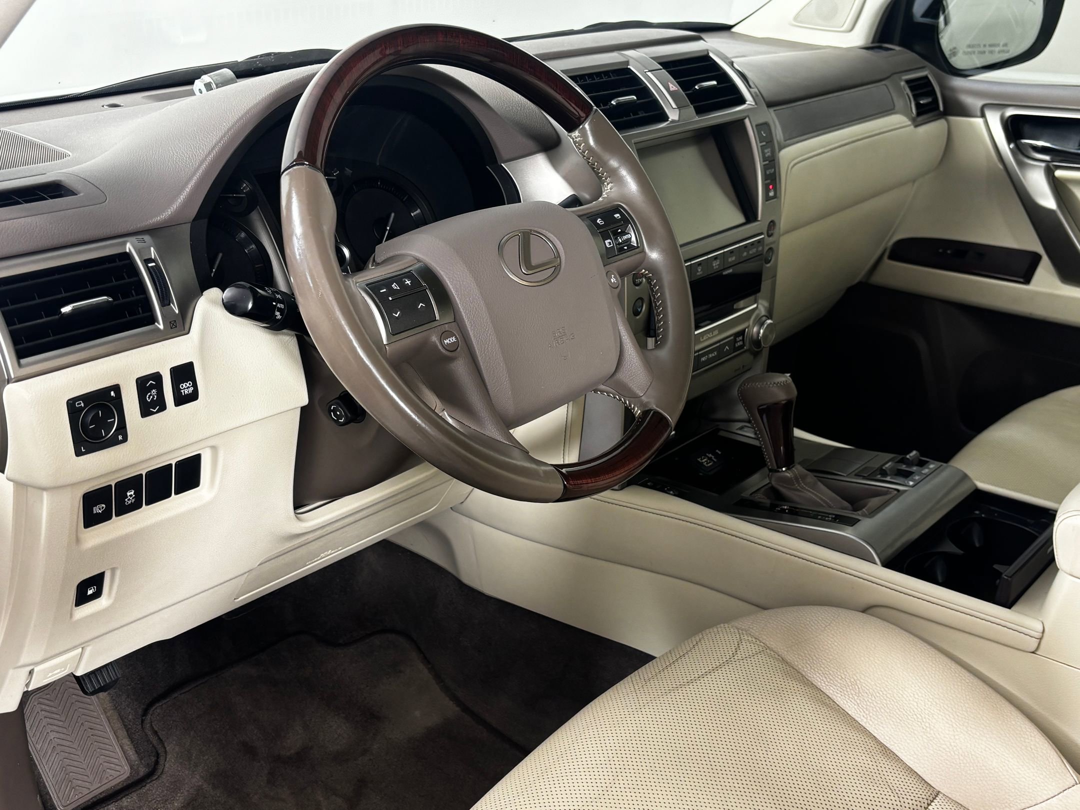 2019 Lexus GX 460 Premium photo 4