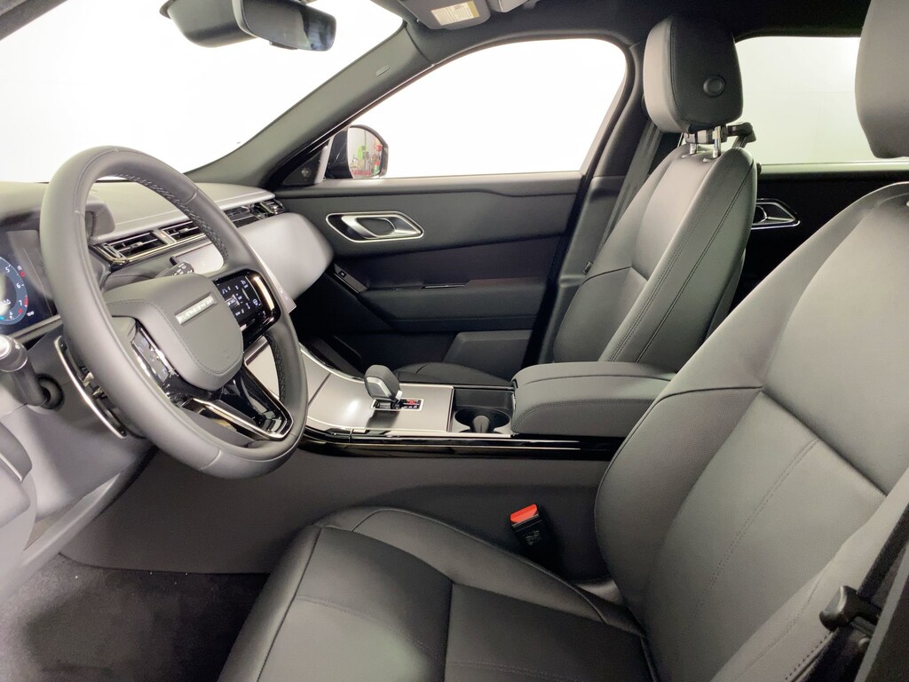 New 2026 Land Rover Range Rover Velar P250 Dynamic SE SUV