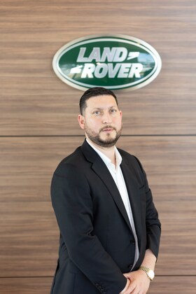 Staff member Cesar Moreira from ID_29f587026c8c