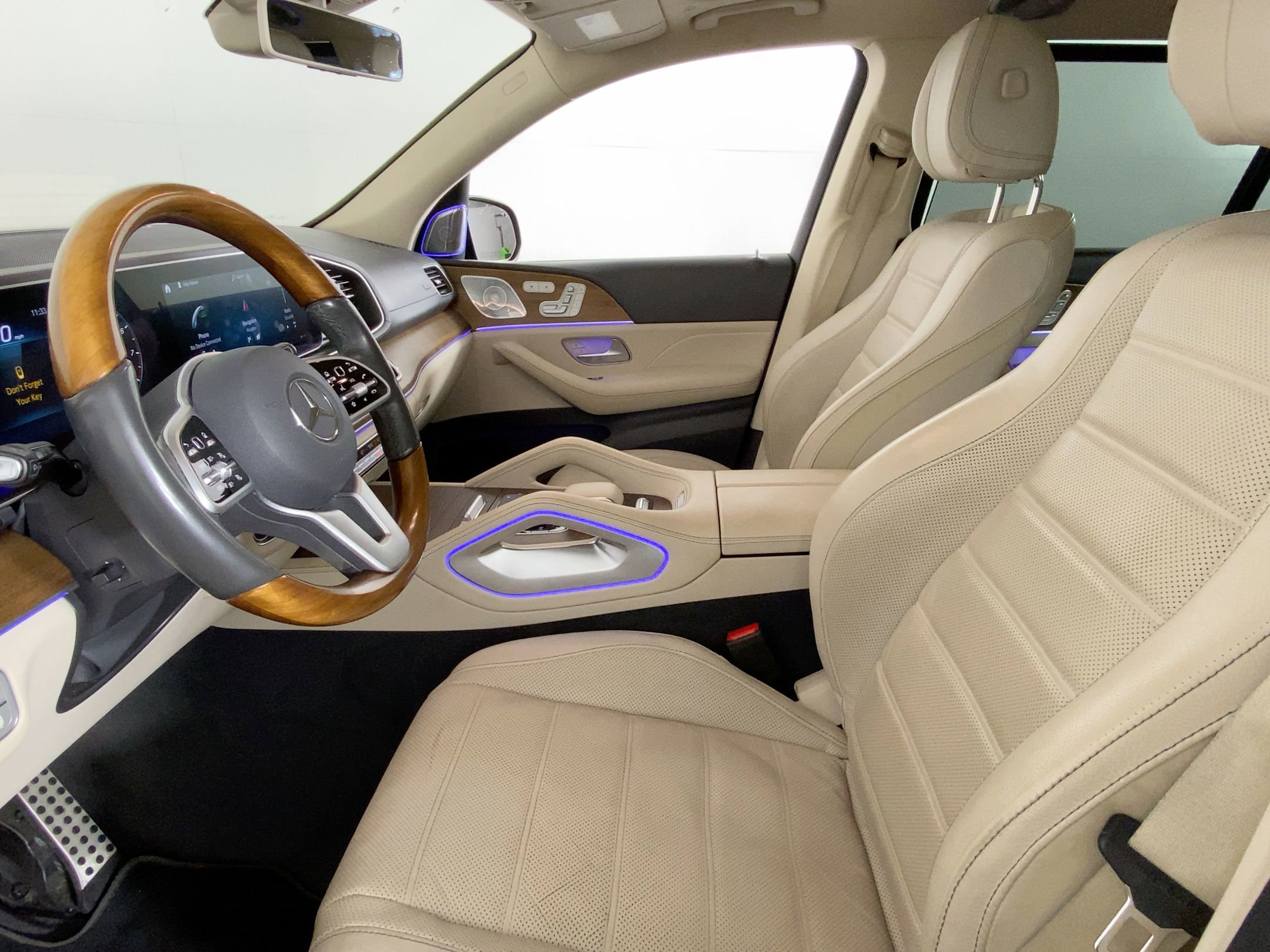 2020 Mercedes Benz GLS 580 photo 4