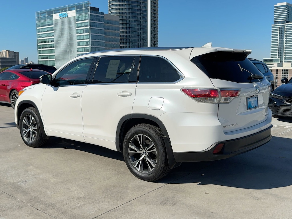 Used 2016 Toyota Highlander XLE SUV