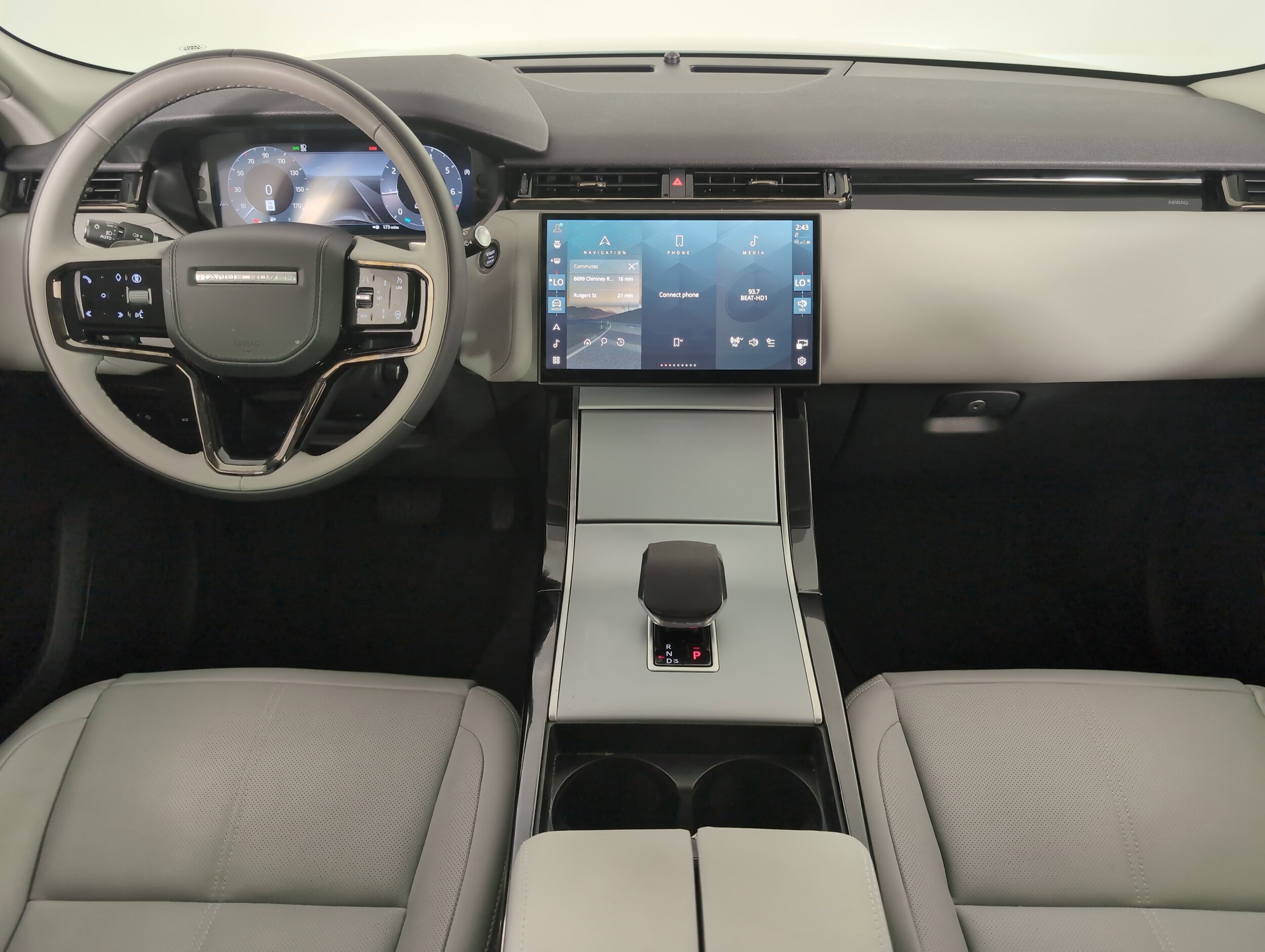 2025 Land Rover Range Rover Velar S photo 4