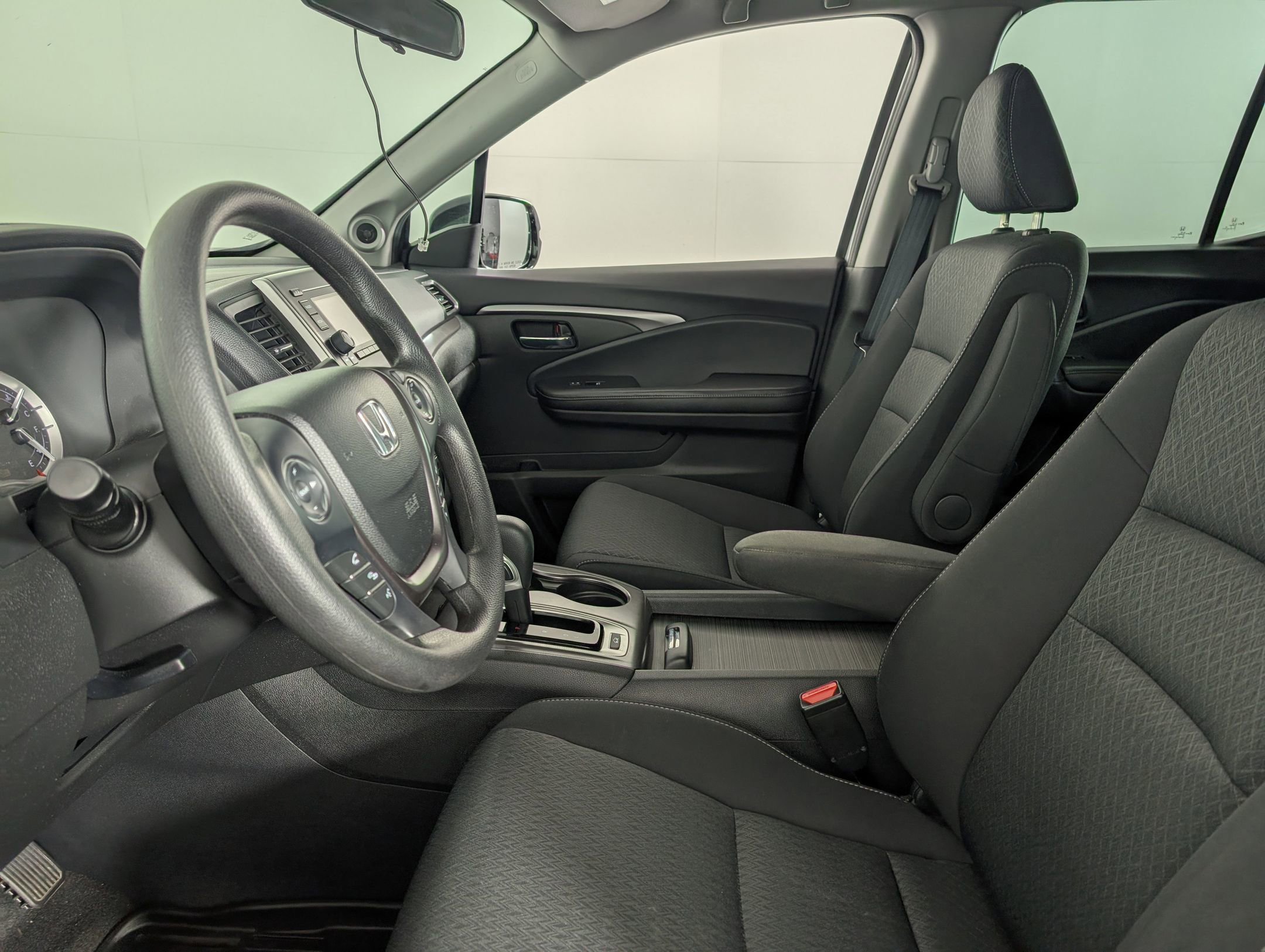 2019 Honda Ridgeline Sport photo 4