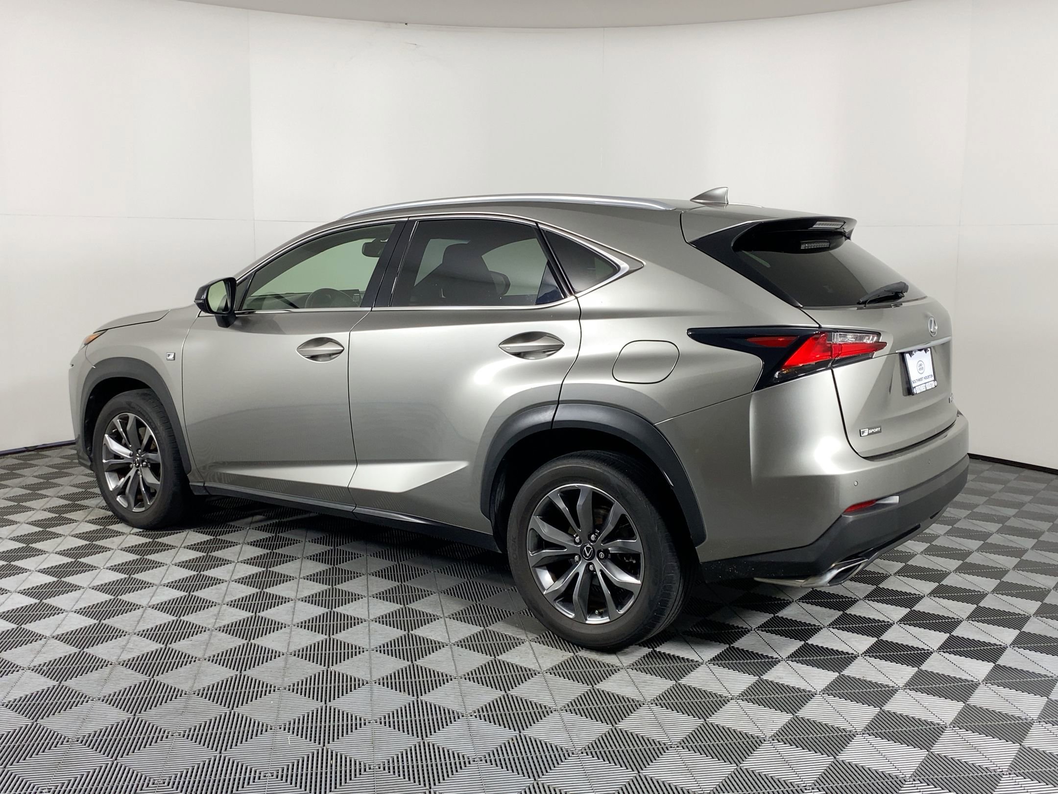 2015 Lexus NX 200t F SPORT photo 3