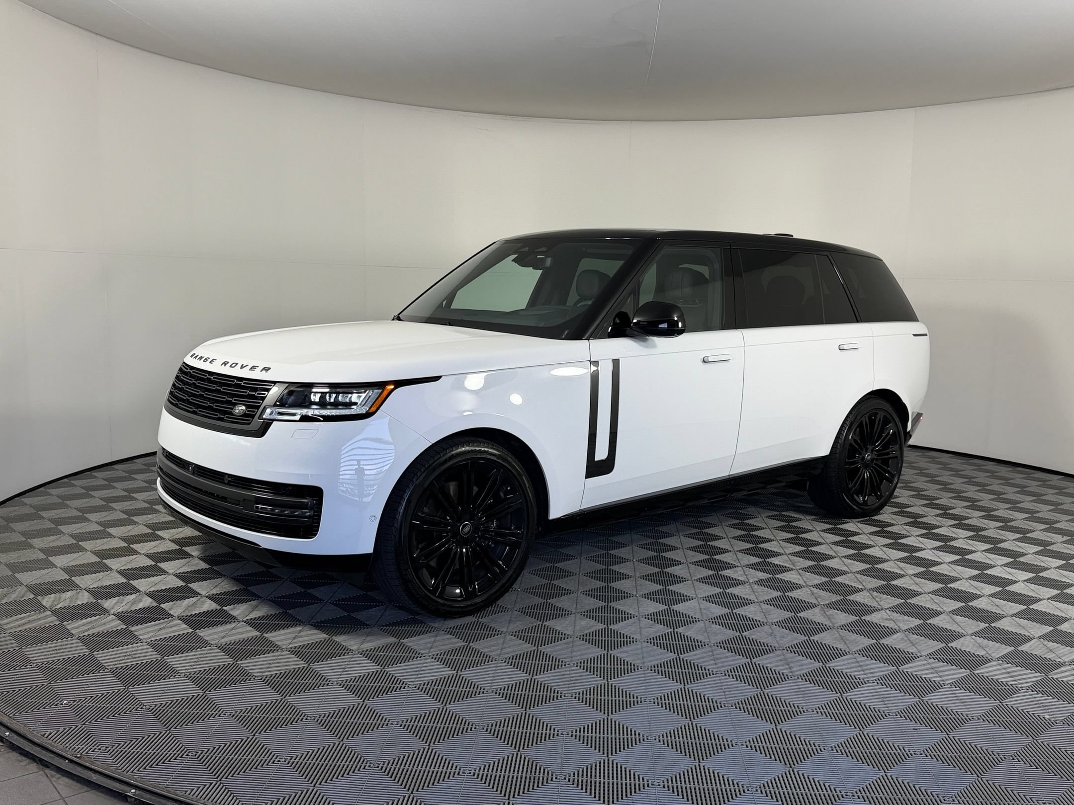 Range Rover SE SUV
